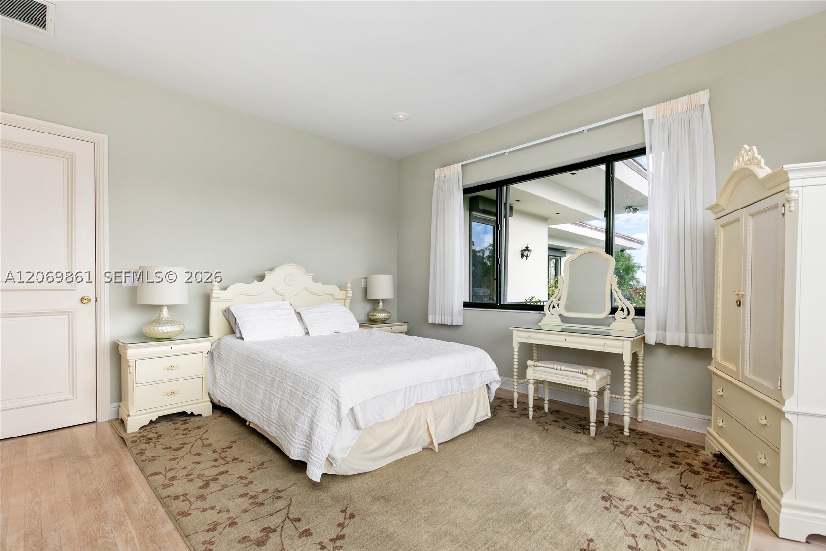 241 Cape Florida Dr, Key Biscayne FL 33149