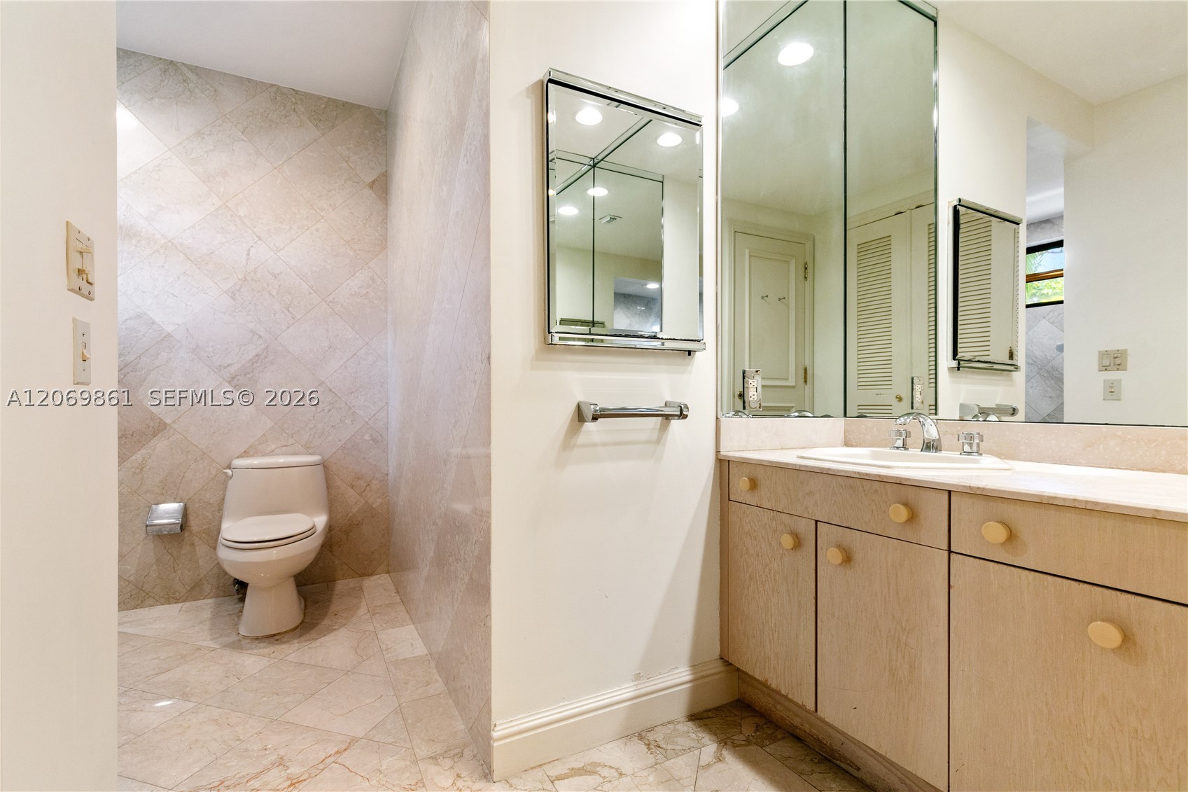 241 Cape Florida Dr, Key Biscayne FL 33149