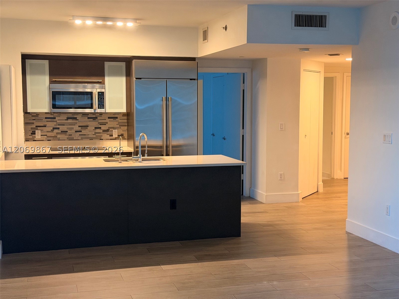 55 SE 6th St #2007, Miami FL 33131