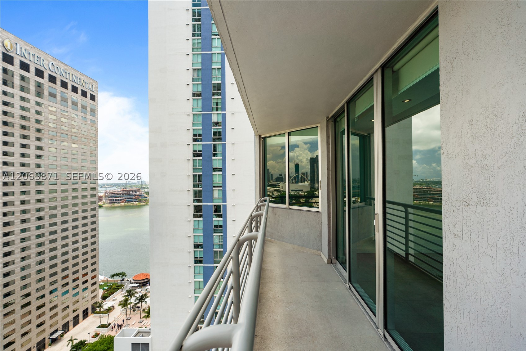 325 S Biscayne Blvd #2522, Miami FL 33131