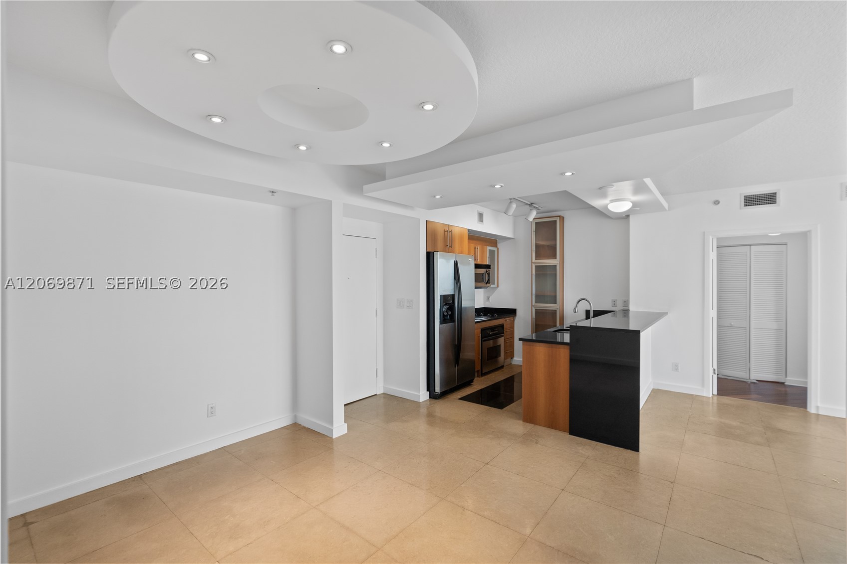 325 S Biscayne Blvd #2522, Miami FL 33131