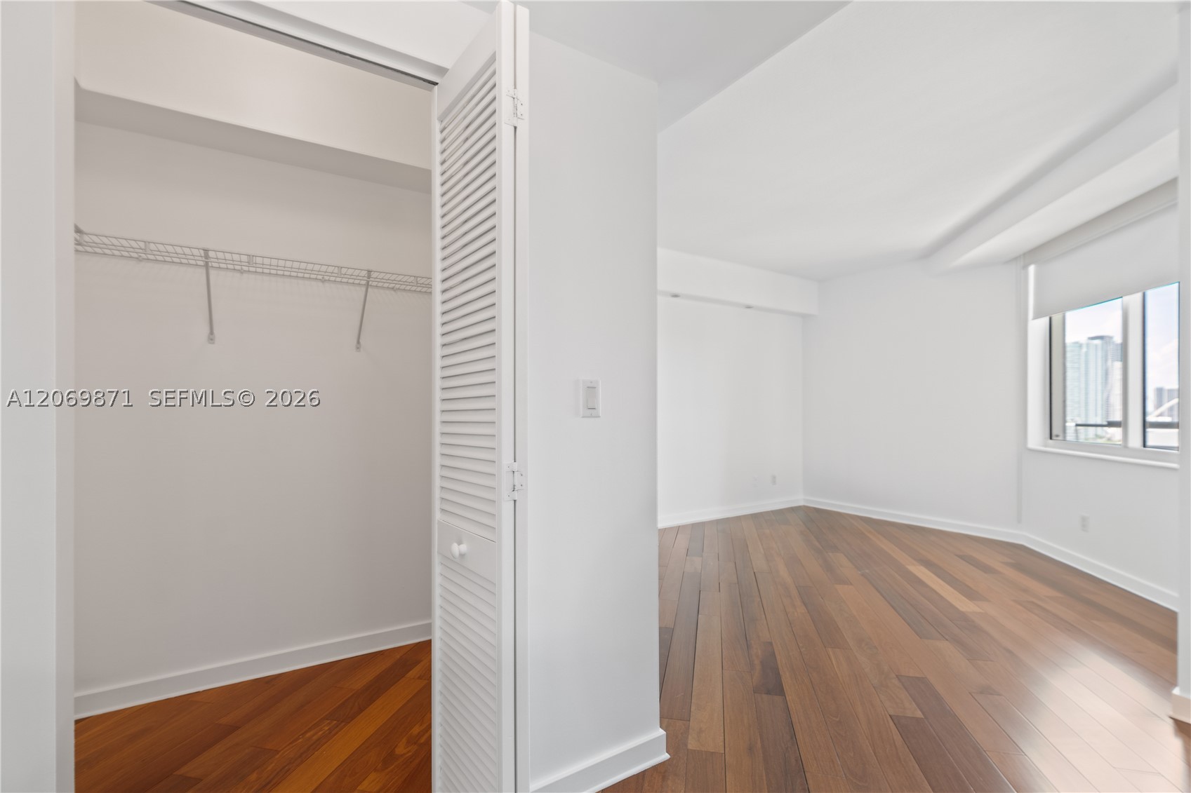 325 S Biscayne Blvd #2522, Miami FL 33131