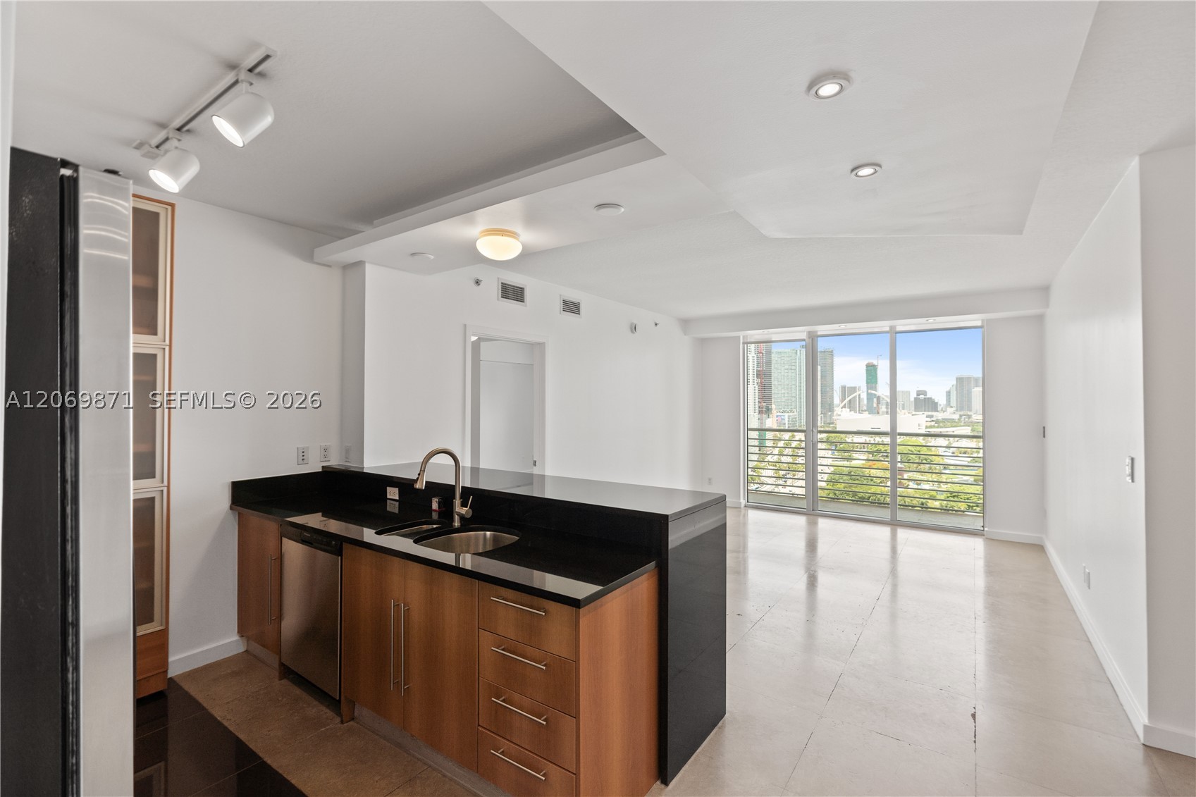 325 S Biscayne Blvd #2522, Miami FL 33131
