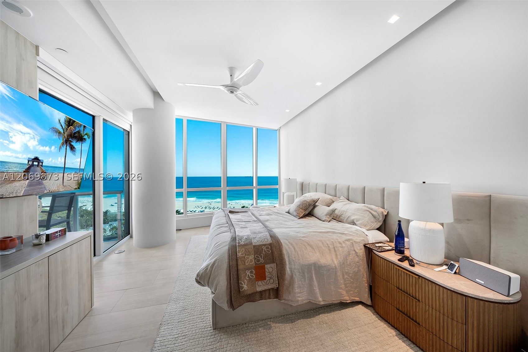 100 S Pointe Dr #1409, Miami Beach FL 33139