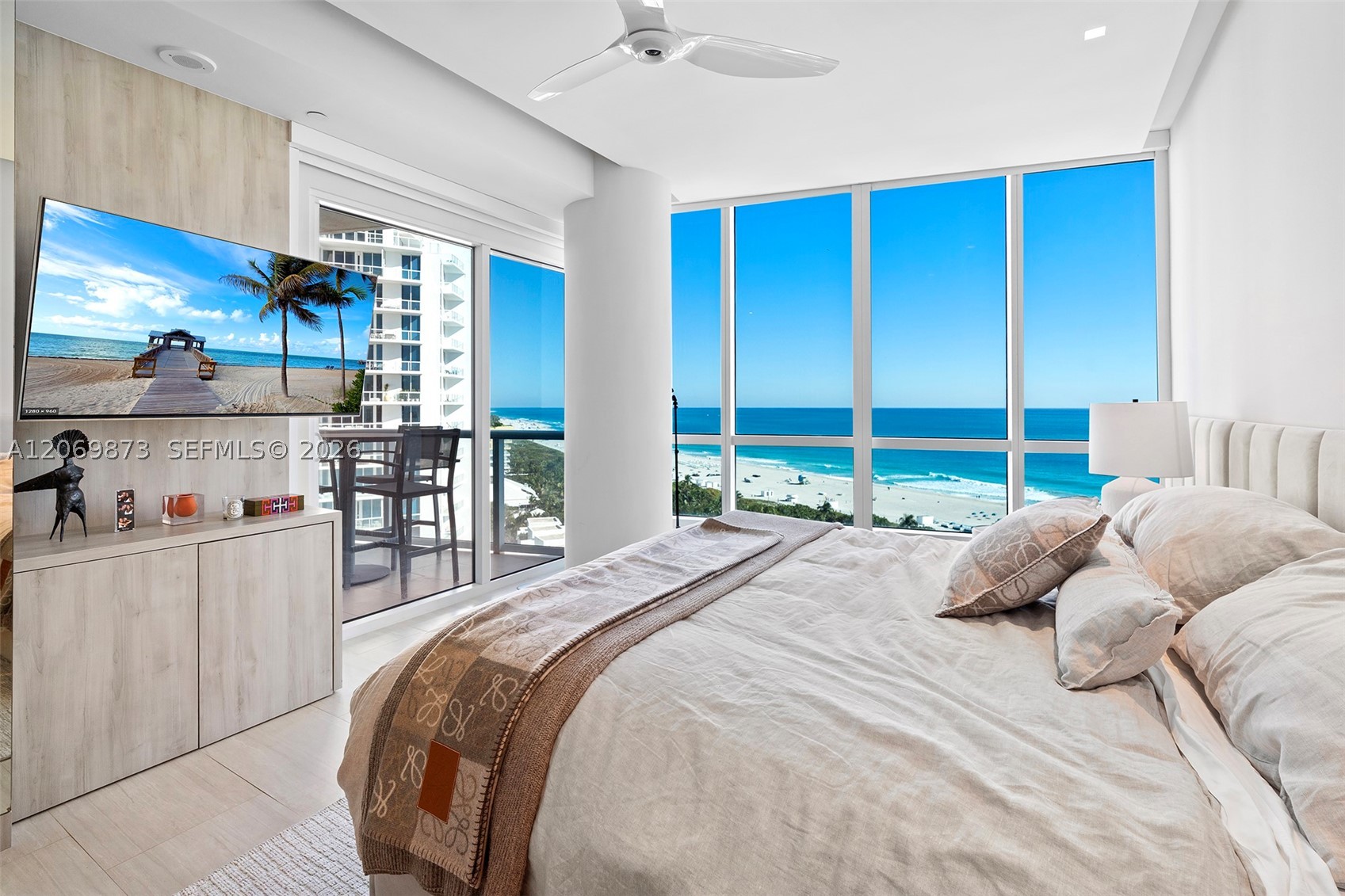 100 S Pointe Dr #1409, Miami Beach FL 33139