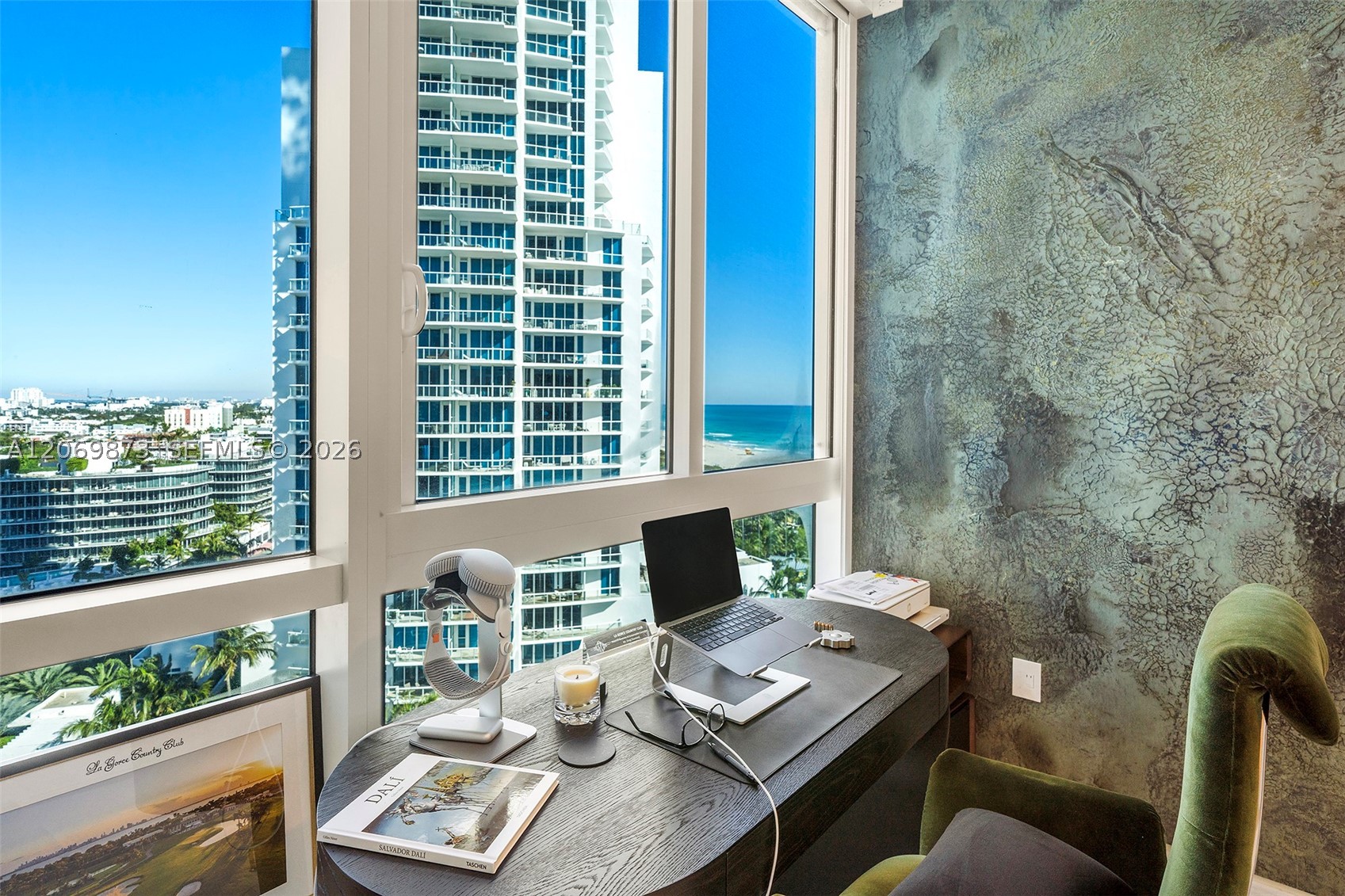100 S Pointe Dr #1409, Miami Beach FL 33139