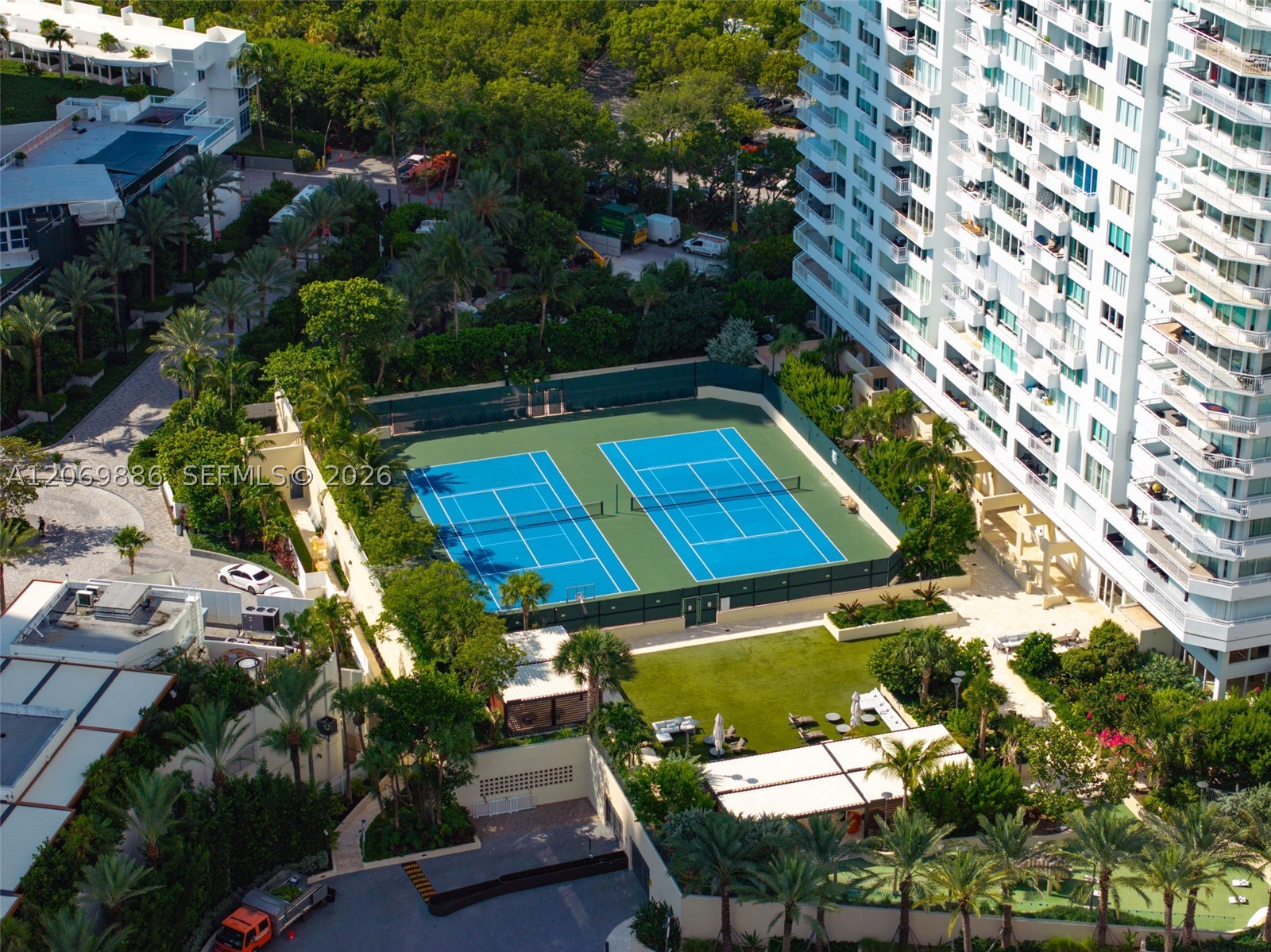 400 S Pointe Dr #1905, Miami Beach FL 33139
