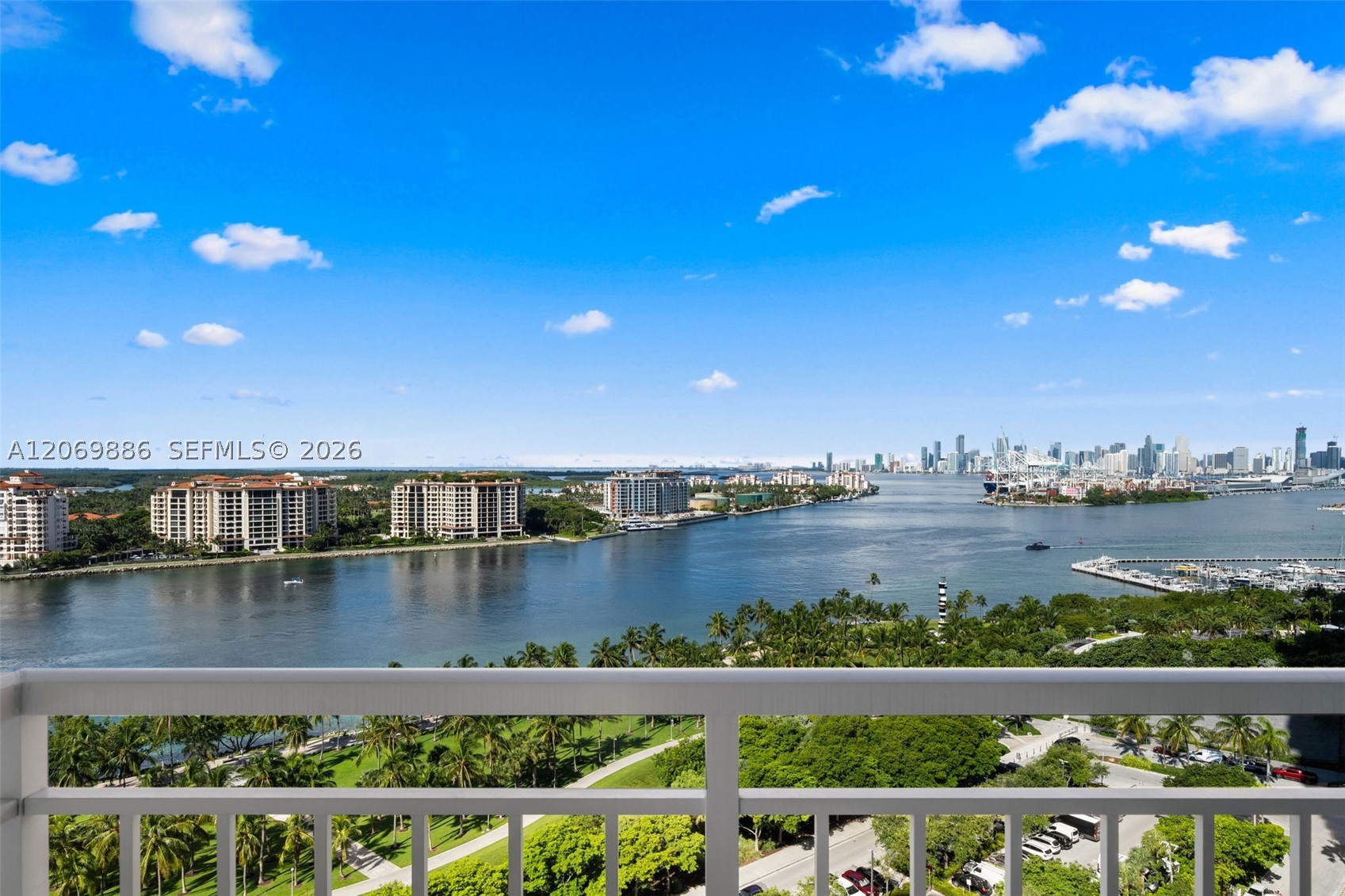 400 S Pointe Dr #1905, Miami Beach FL 33139