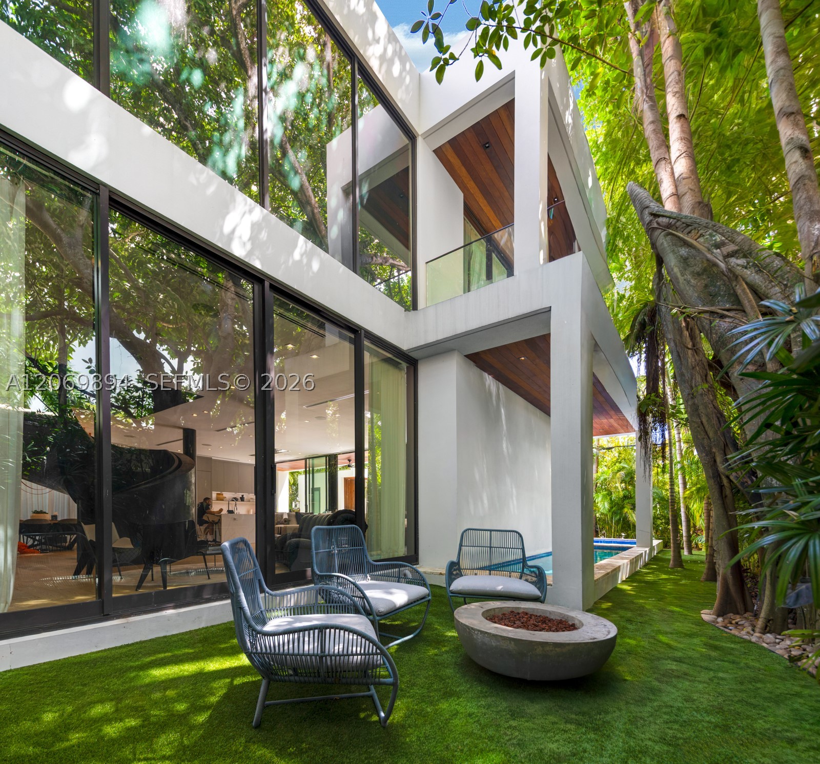 6015 N Bay Rd, Miami Beach FL 33140