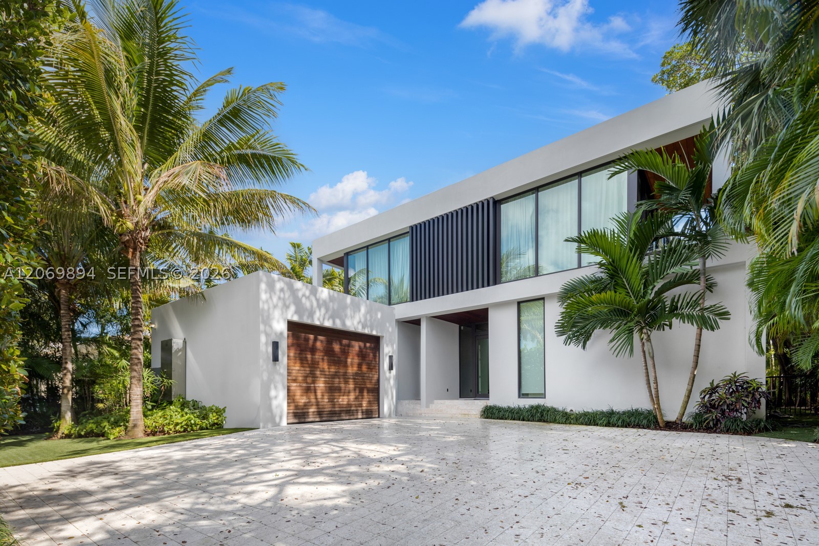6015 N Bay Rd, Miami Beach FL 33140