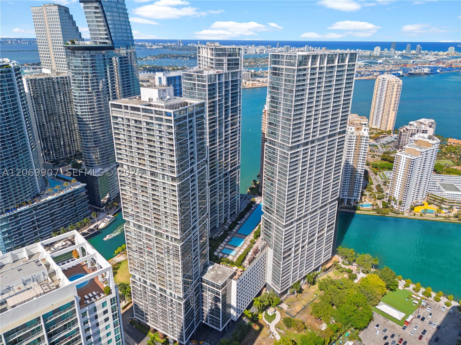 465 Brickell Ave #4106, Miami FL 33131