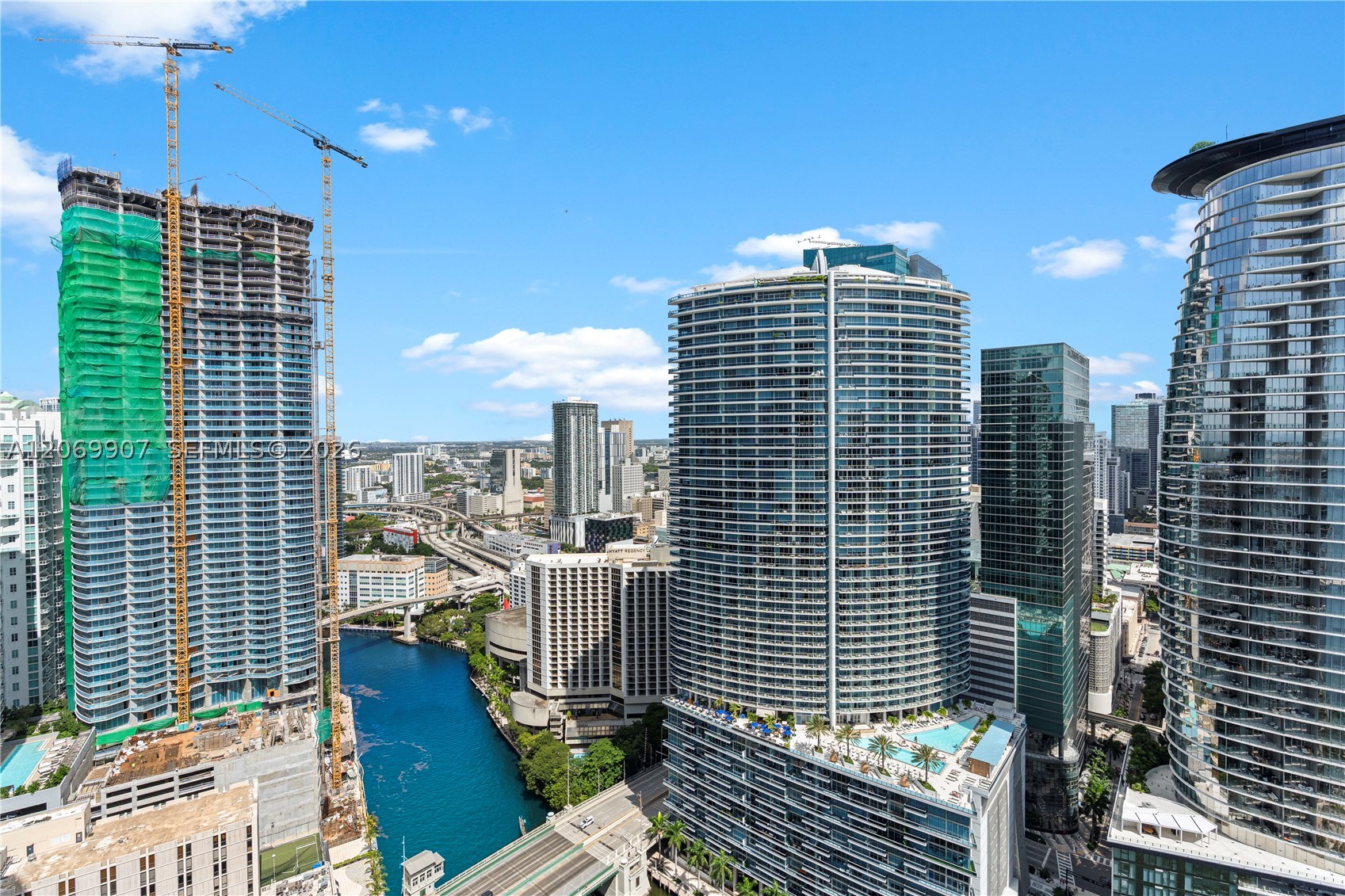 465 Brickell Ave #4106, Miami FL 33131