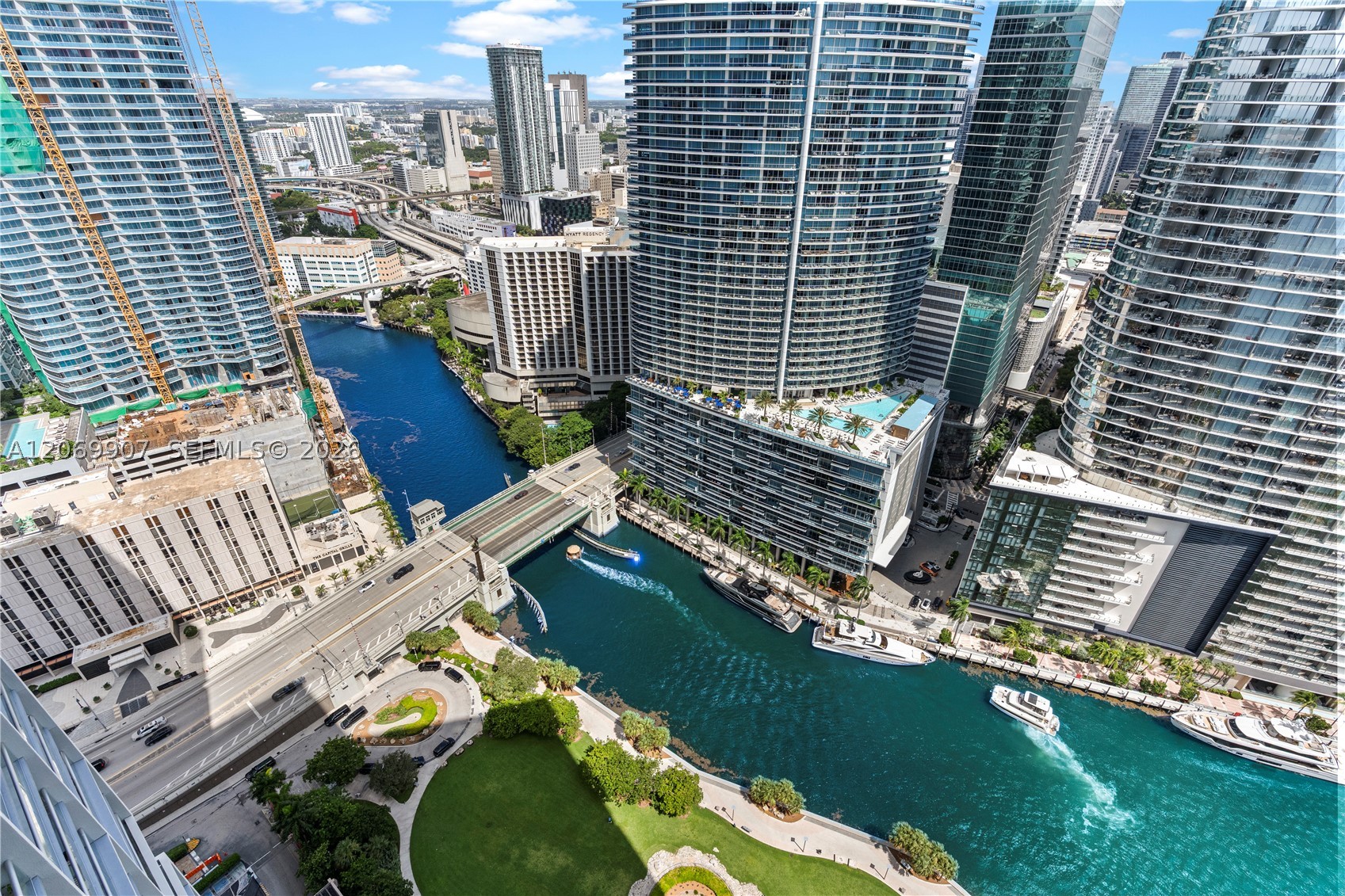 465 Brickell Ave #4106, Miami FL 33131