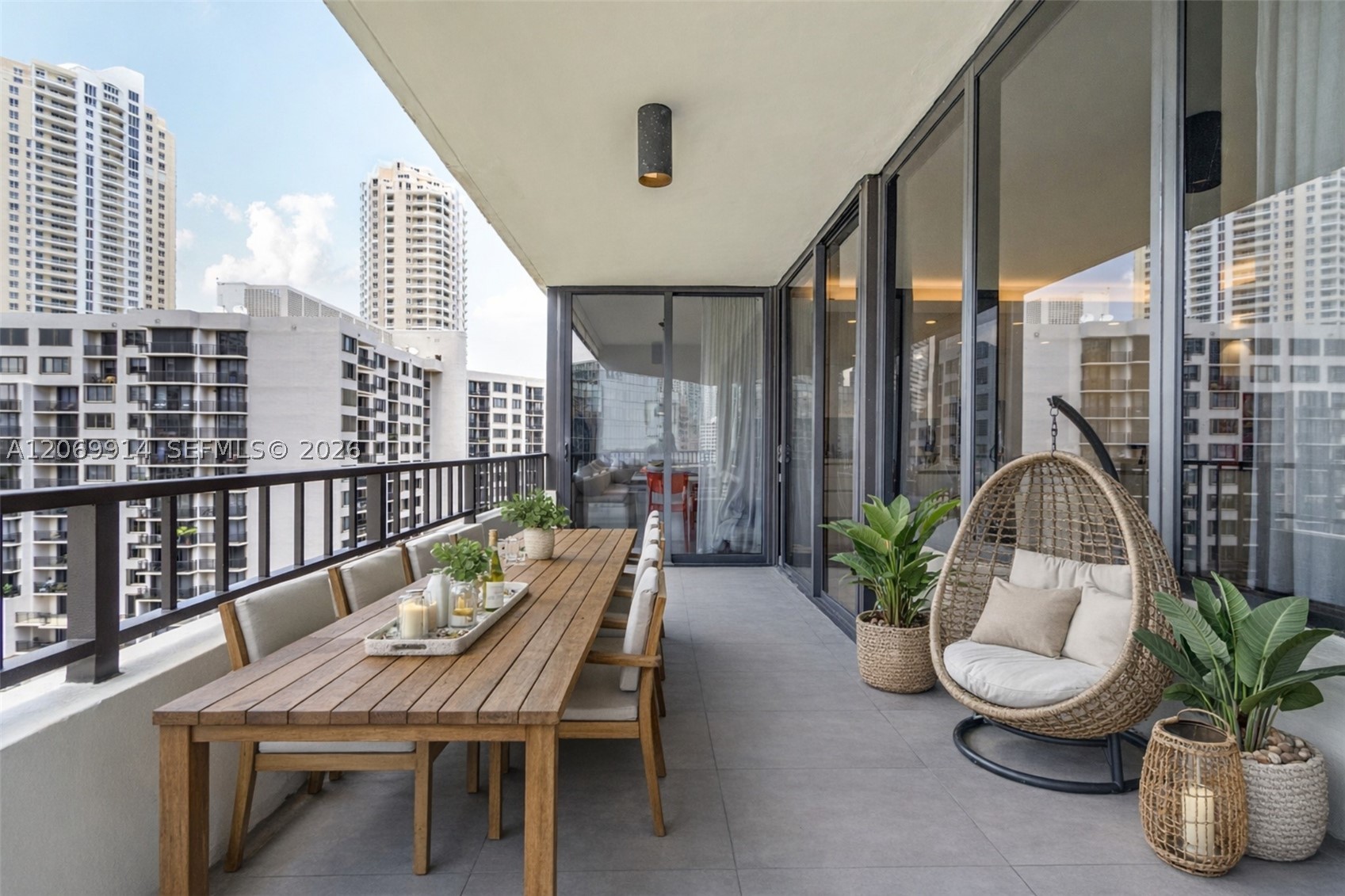 520 Brickell Key Dr #A1421, Miami FL 33131