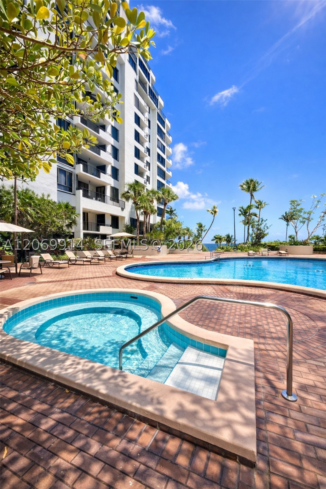 520 Brickell Key Dr #A1421, Miami FL 33131