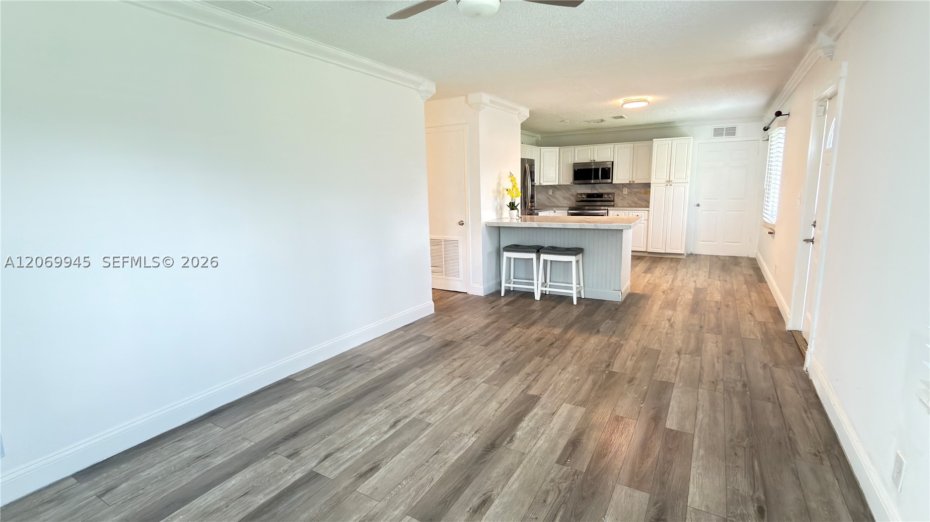 8151 SW 7th St, North Lauderdale FL 33068