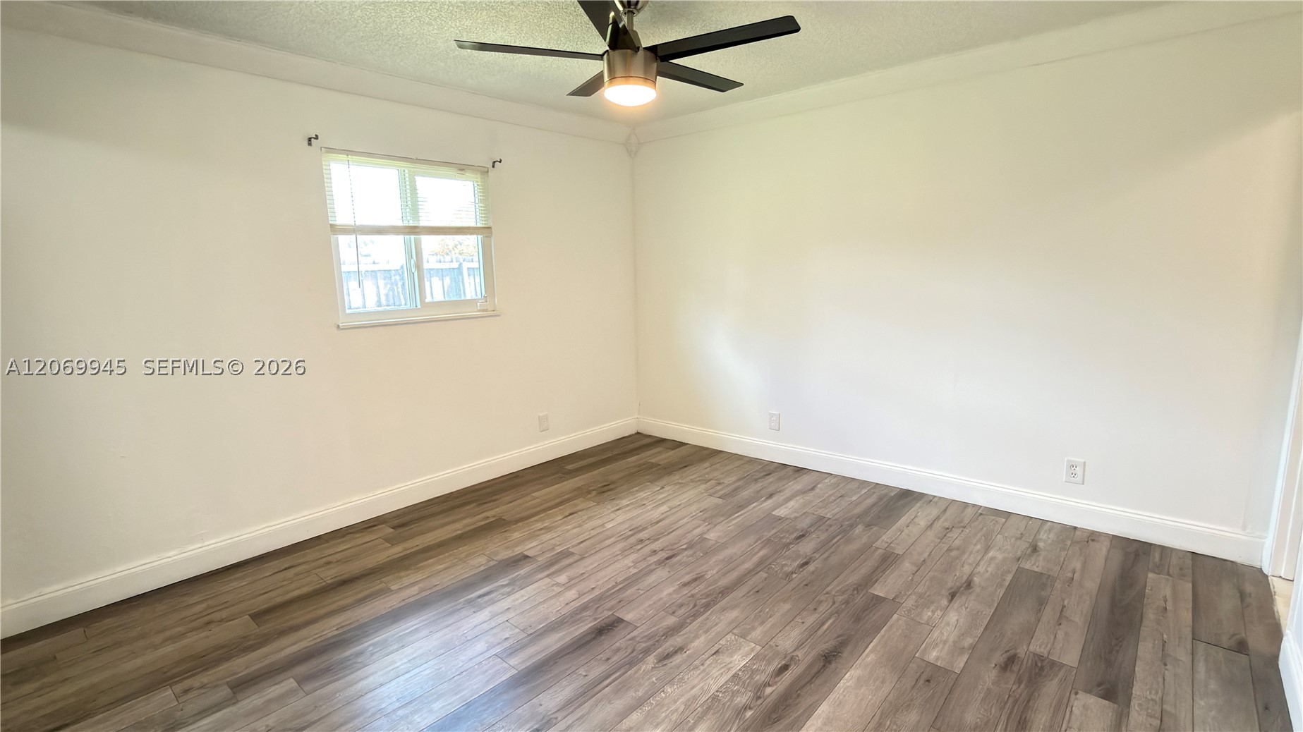 8151 SW 7th St, North Lauderdale FL 33068