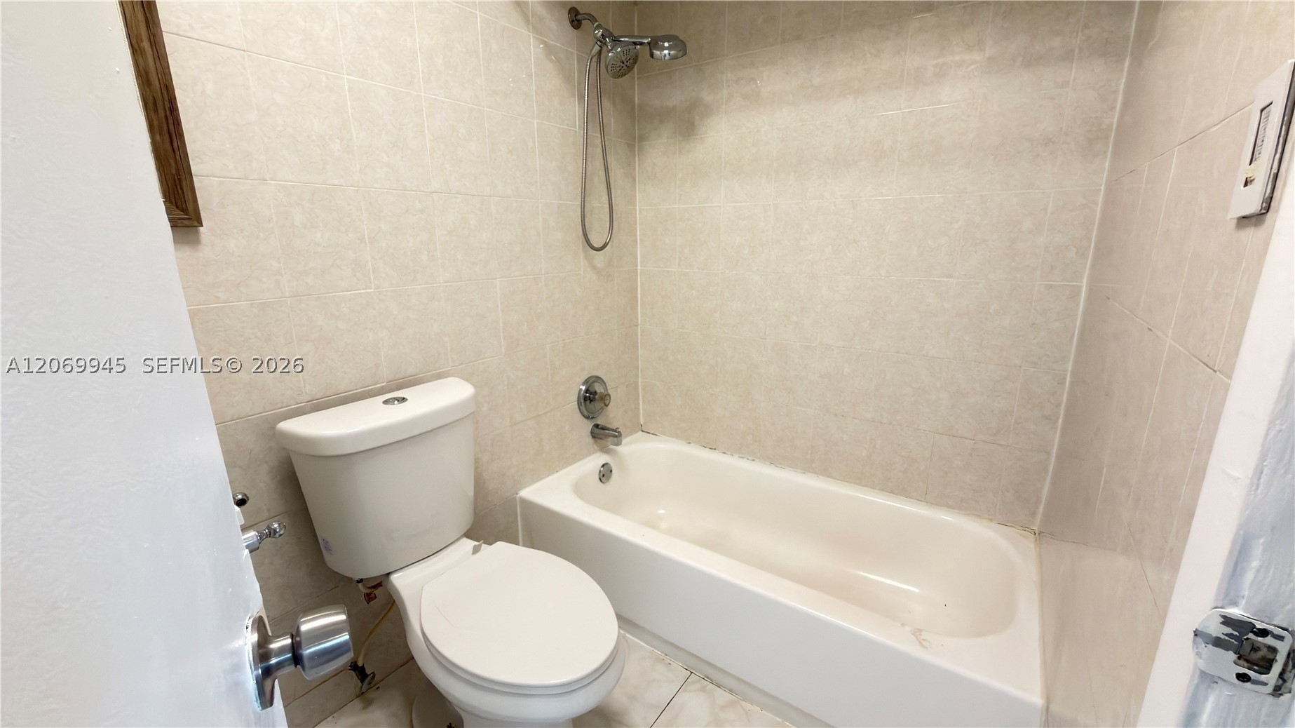 8151 SW 7th St, North Lauderdale FL 33068