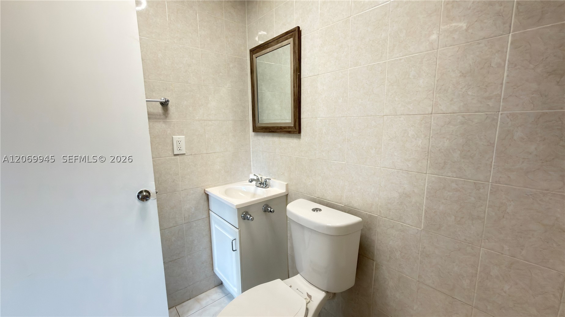 8151 SW 7th St, North Lauderdale FL 33068