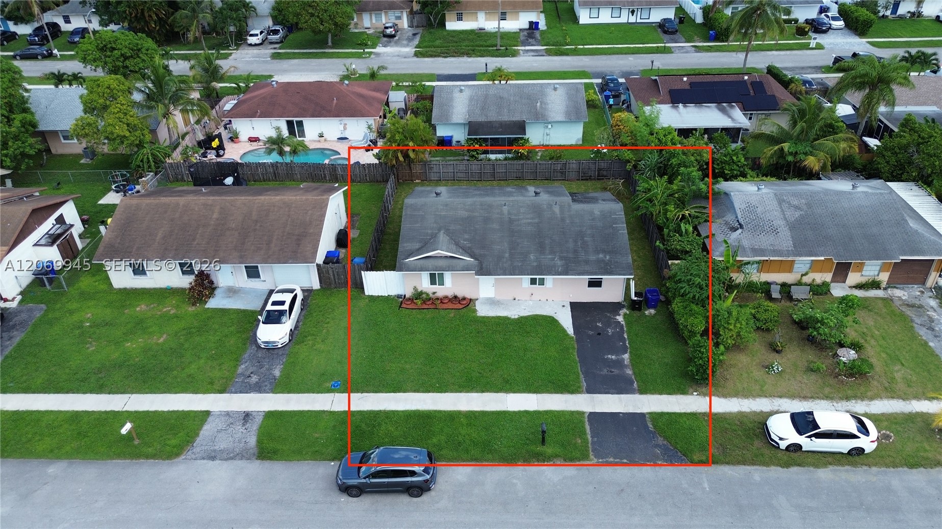8151 SW 7th St, North Lauderdale FL 33068