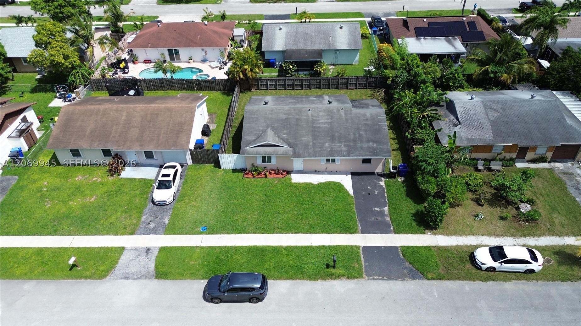 8151 SW 7th St, North Lauderdale FL 33068