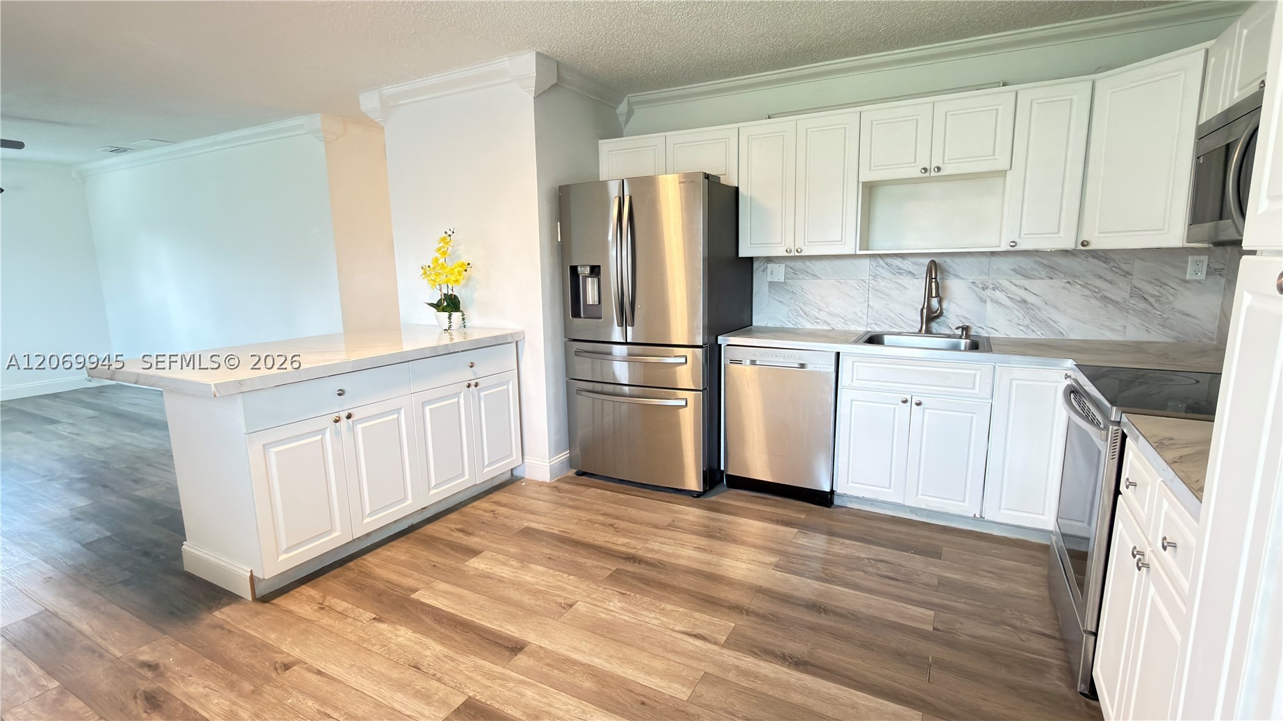 8151 SW 7th St, North Lauderdale FL 33068