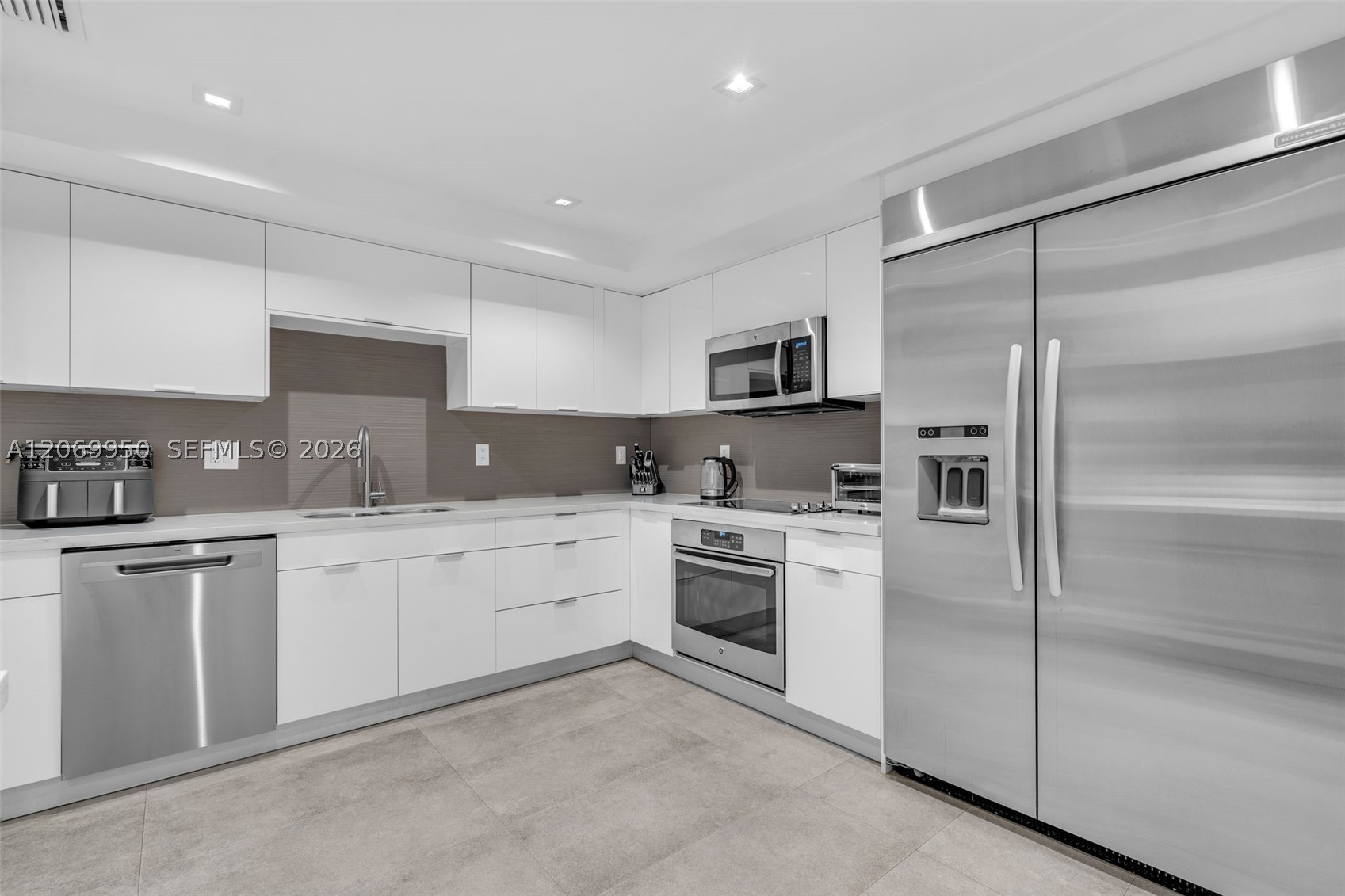 251 Crandon Blvd #1227, Key Biscayne FL 33149