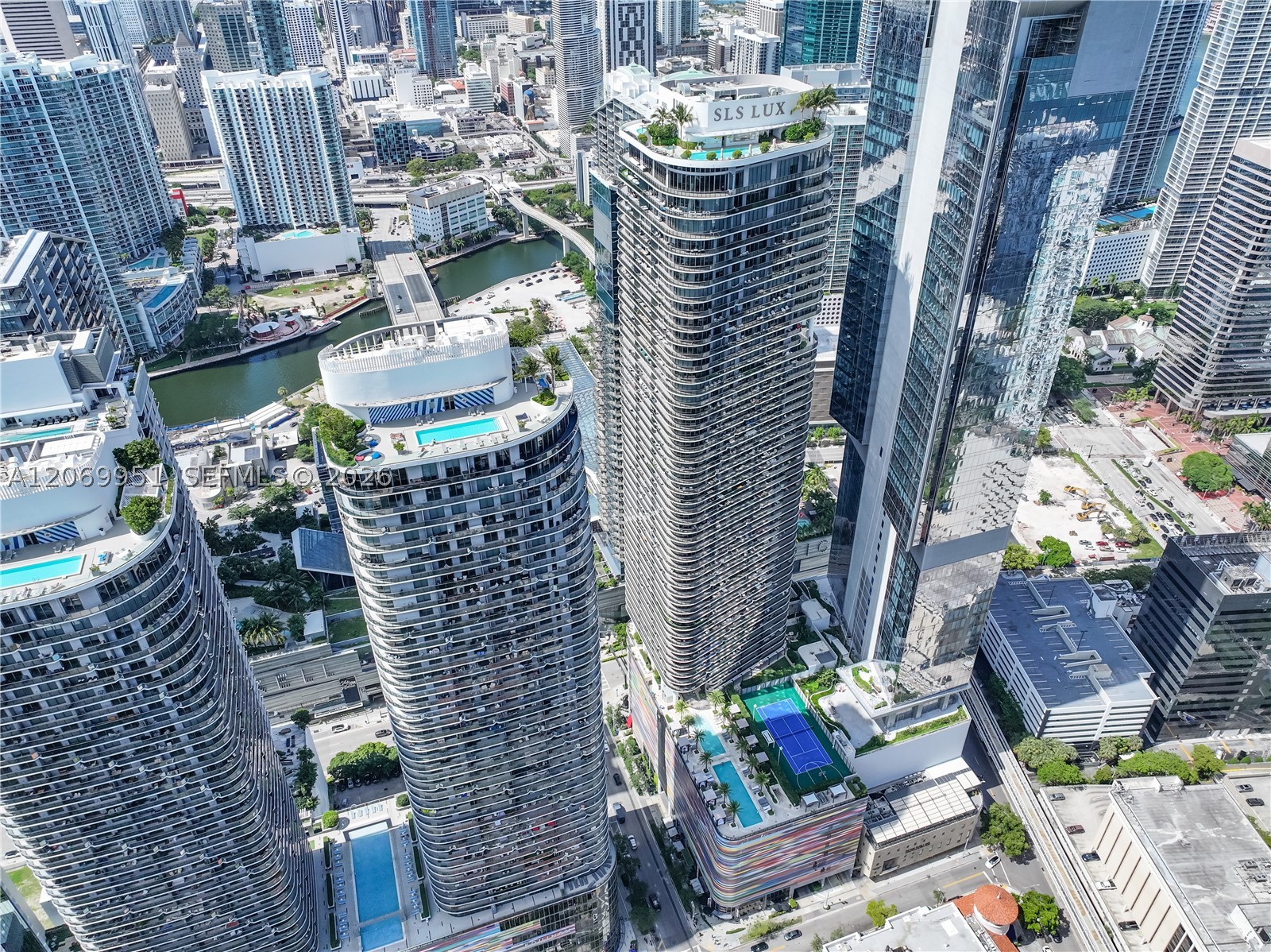 801 S Miami Ave #PH5801, Miami FL 33130