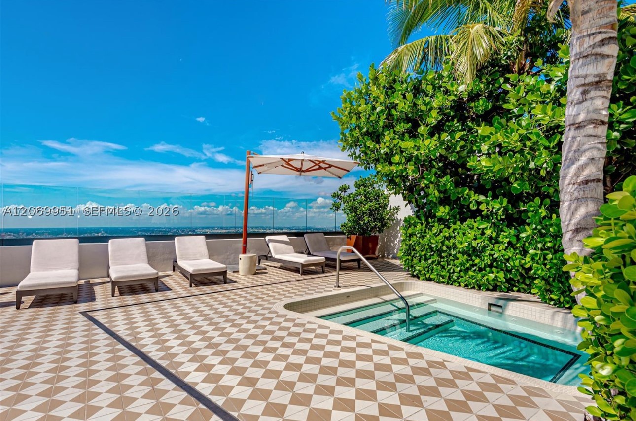 801 S Miami Ave #PH5801, Miami FL 33130