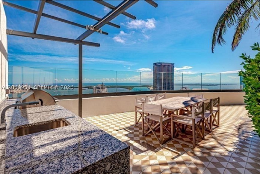 801 S Miami Ave #PH5801, Miami FL 33130
