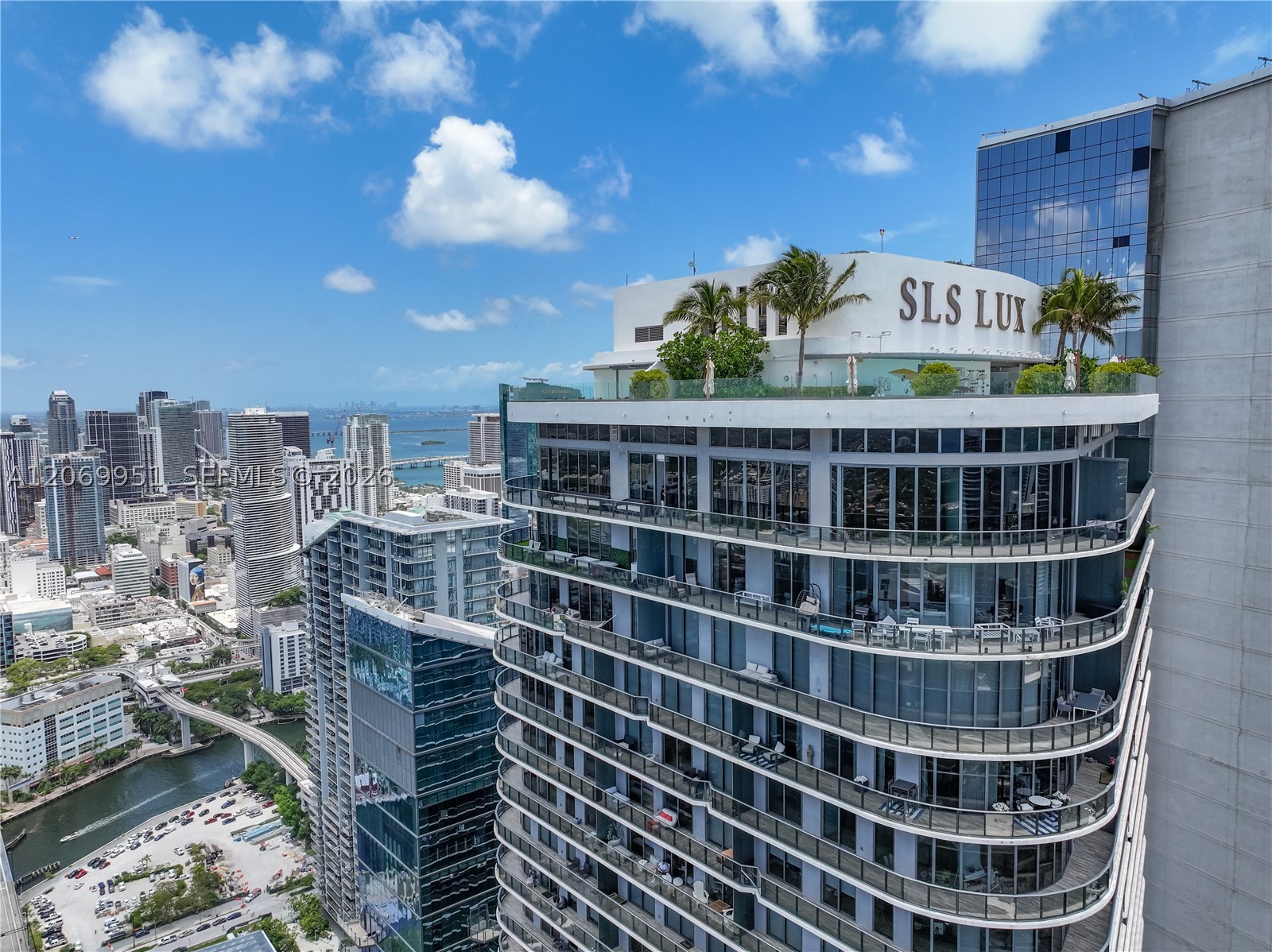 801 S Miami Ave #PH5801, Miami FL 33130