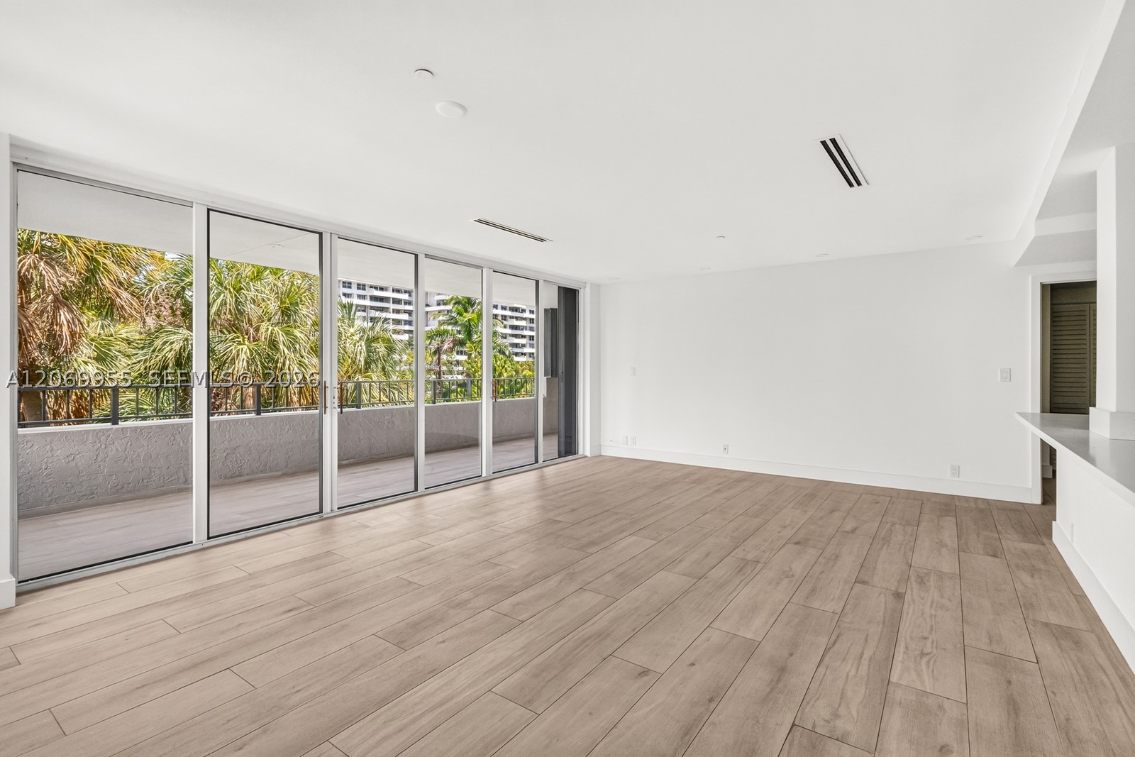 251 Crandon Blvd #210, Key Biscayne FL 33149