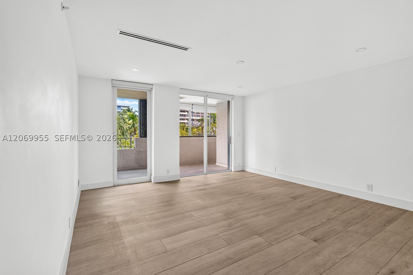 251 Crandon Blvd #210, Key Biscayne FL 33149