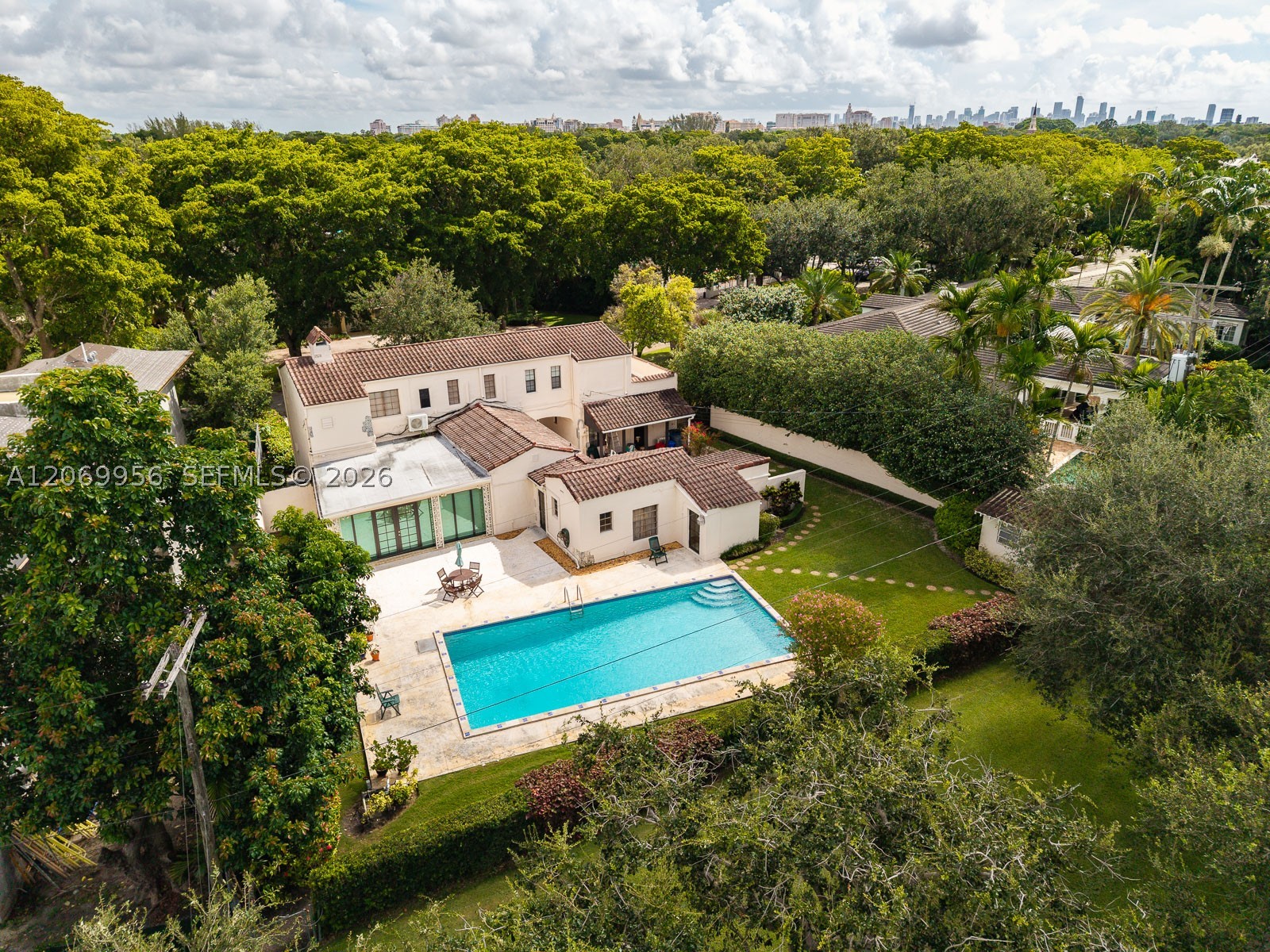4128 Pinta Ct, Coral Gables FL 33146