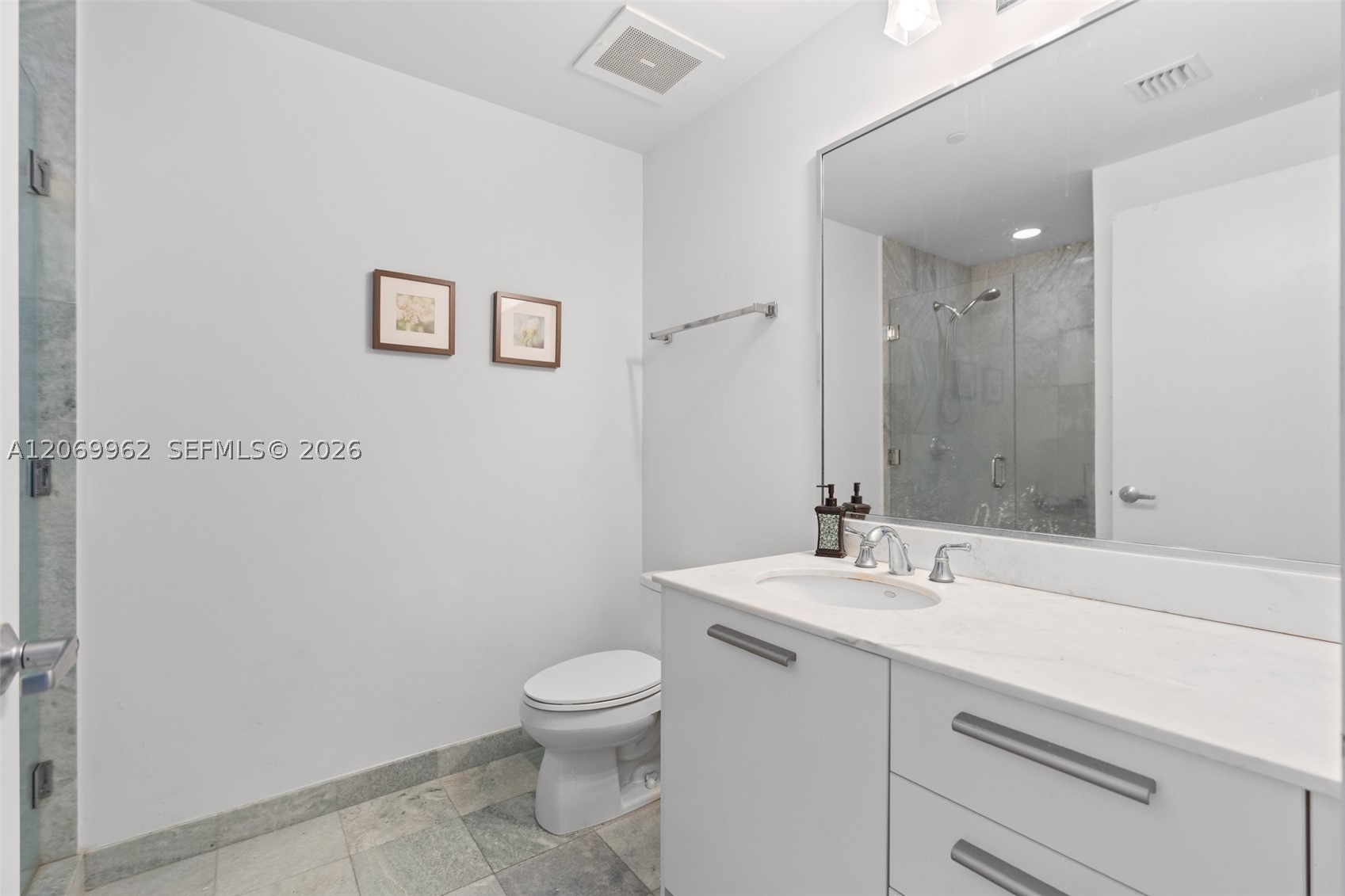 1050 Brickell Ave #2112, Miami FL 33131