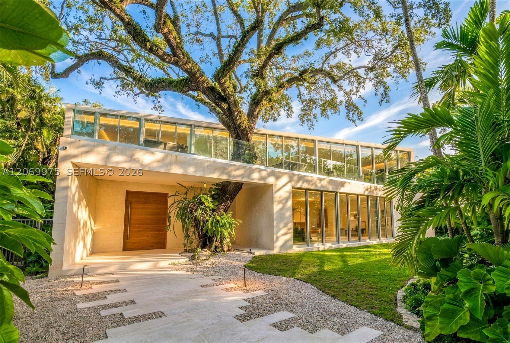 1616 Onaway Dr, Miami FL 33133