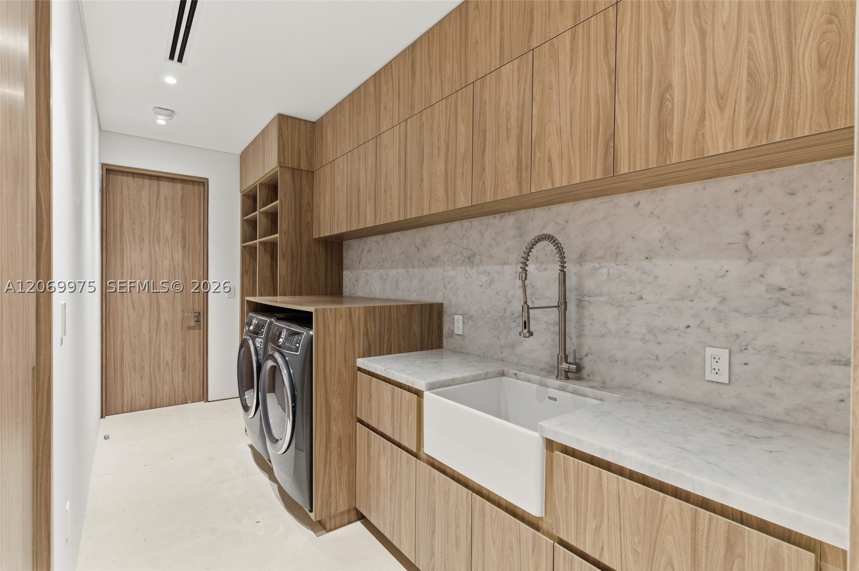 1616 Onaway Dr, Miami FL 33133