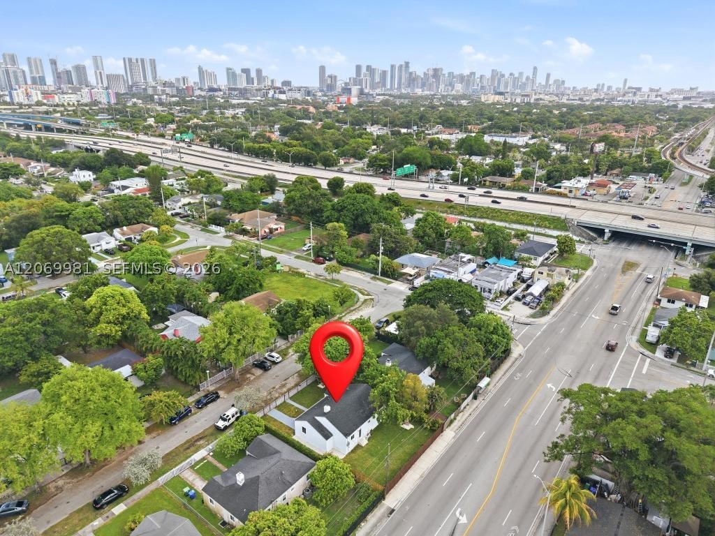4122 NW 11th Pl, Miami FL 33127