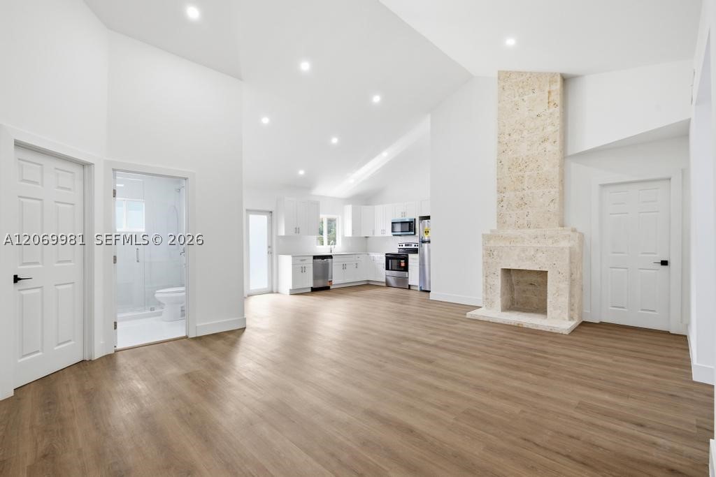 4122 NW 11th Pl, Miami FL 33127