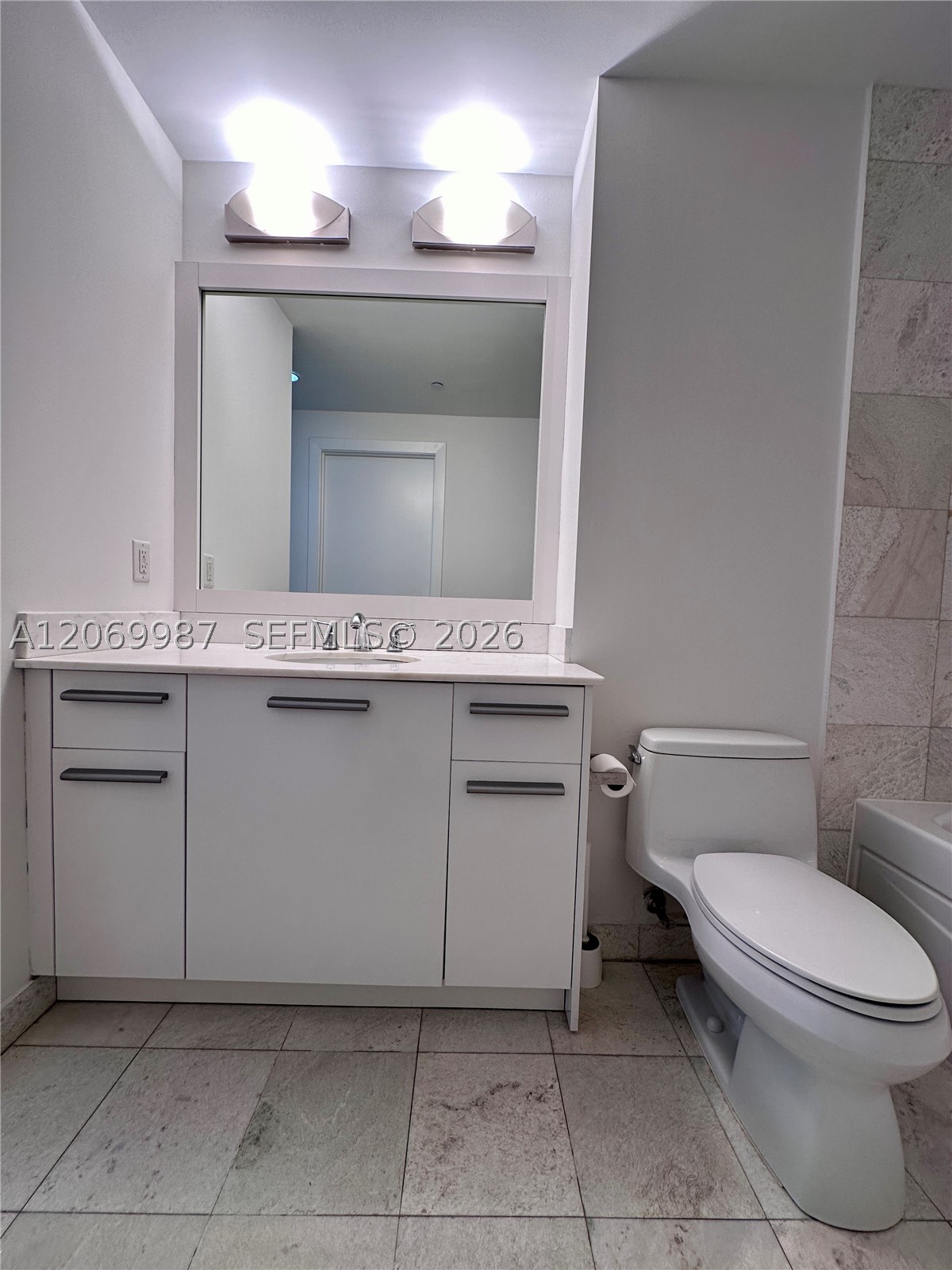 1060 Brickell Ave #1815, Miami FL 33131