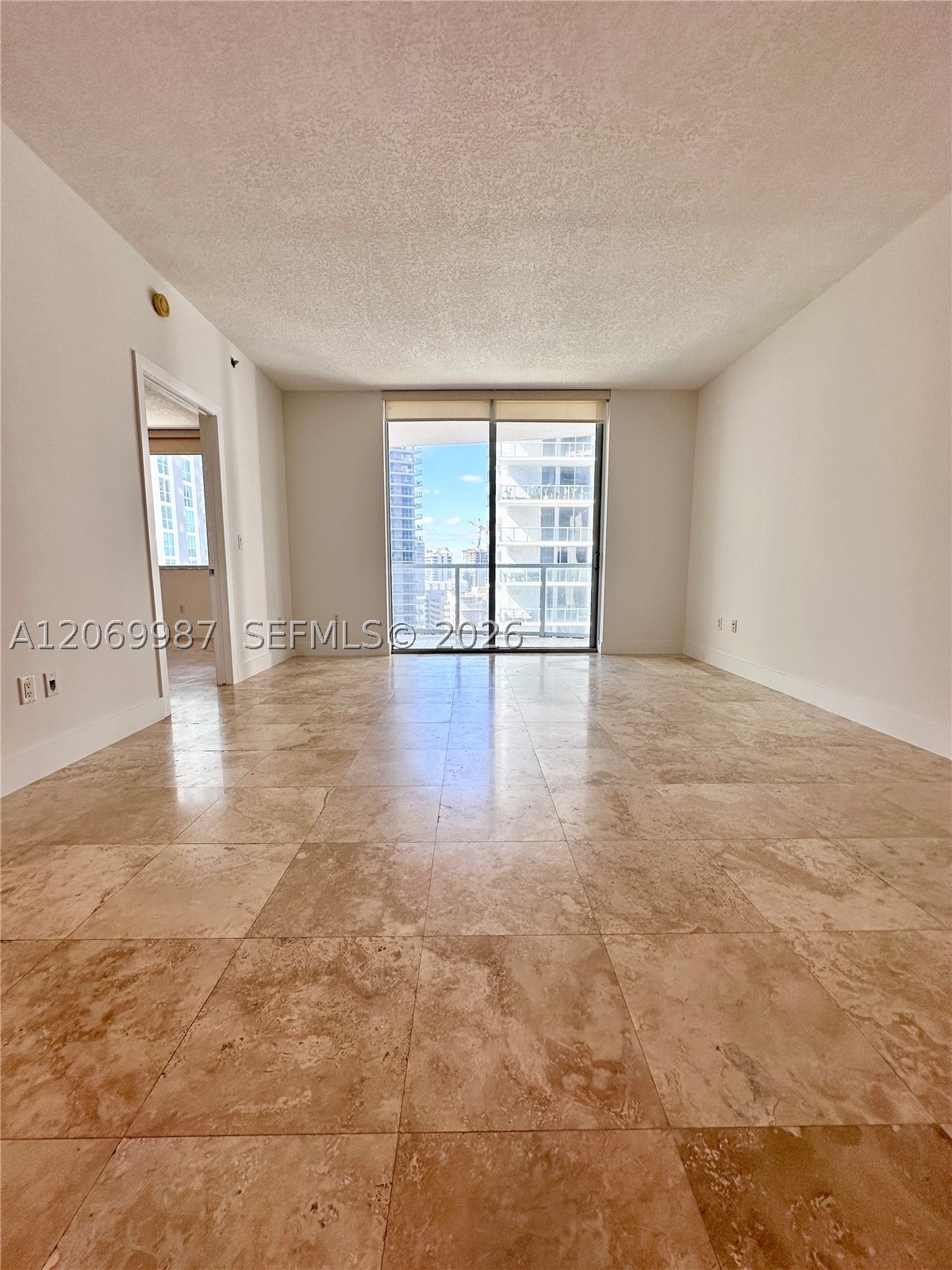 1060 Brickell Ave #1815, Miami FL 33131