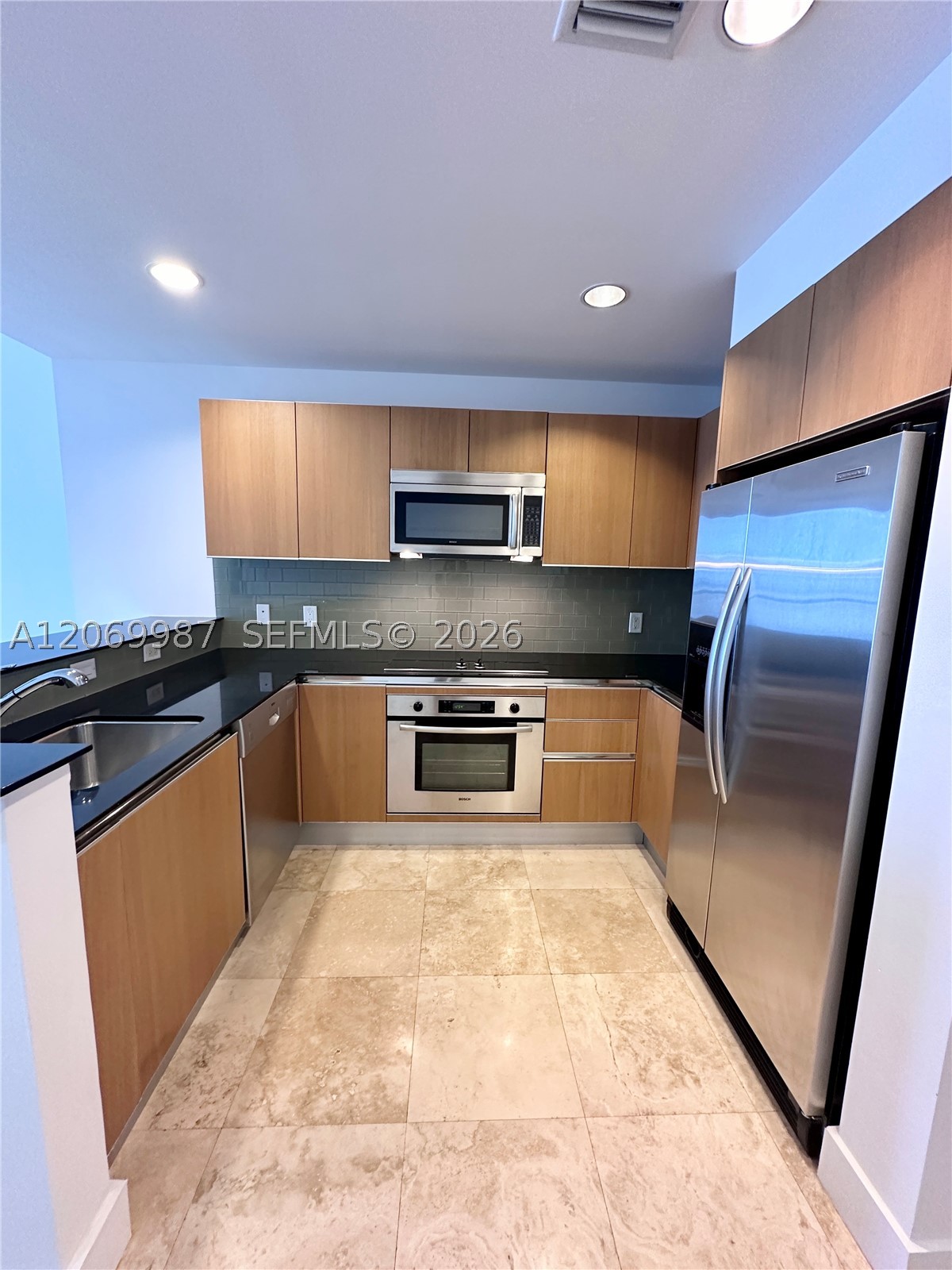 1060 Brickell Ave #1815, Miami FL 33131