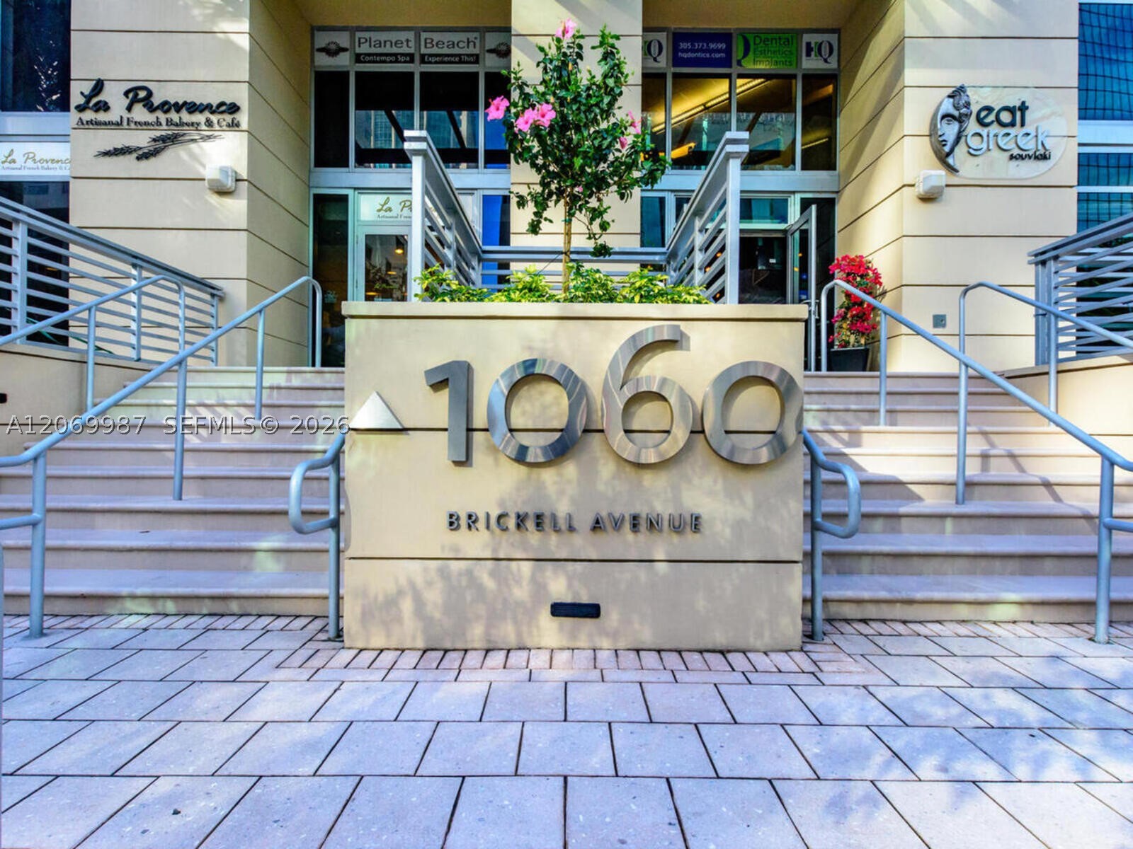 1060 Brickell Ave #1815, Miami FL 33131