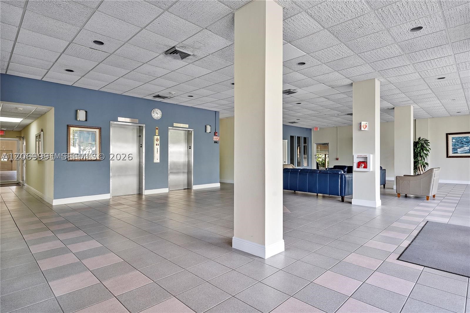 111 Golden Isles Dr #F2, Hallandale Beach FL 33009
