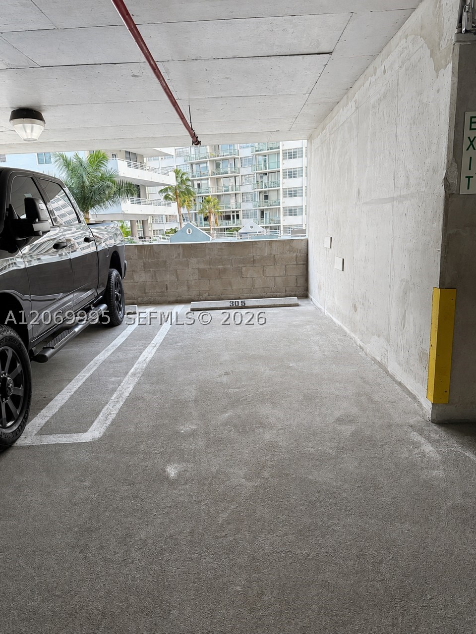 218 SE 14th St #TS107, Miami FL 33131