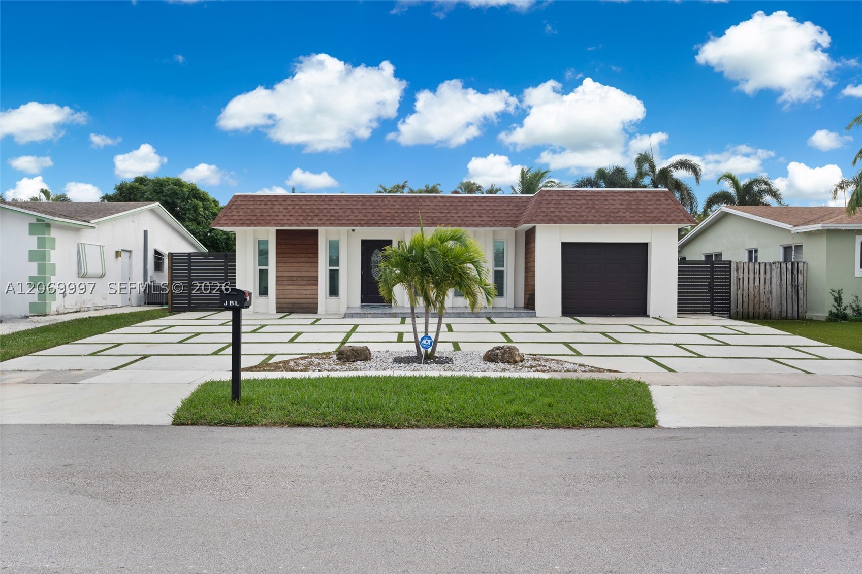 208 SE 4th Ter, Dania Beach FL 33004