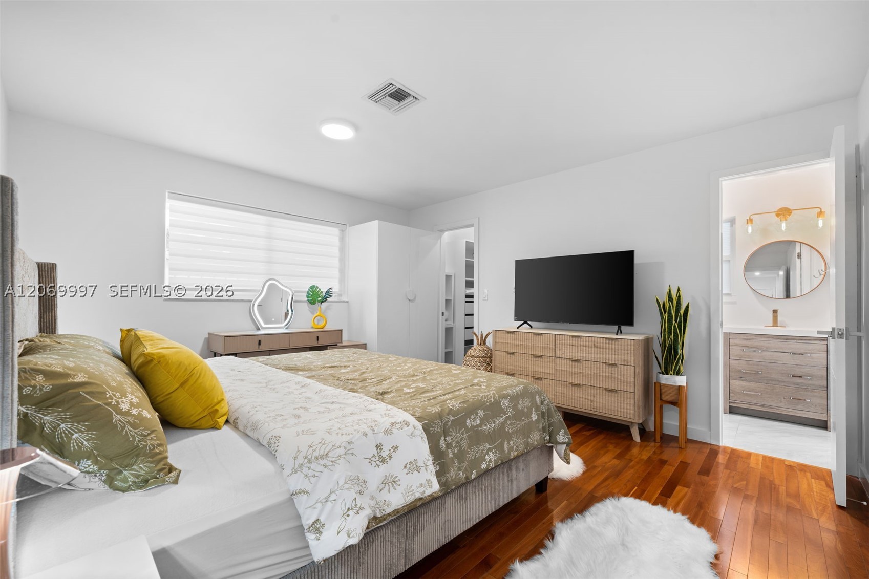 208 SE 4th Ter, Dania Beach FL 33004