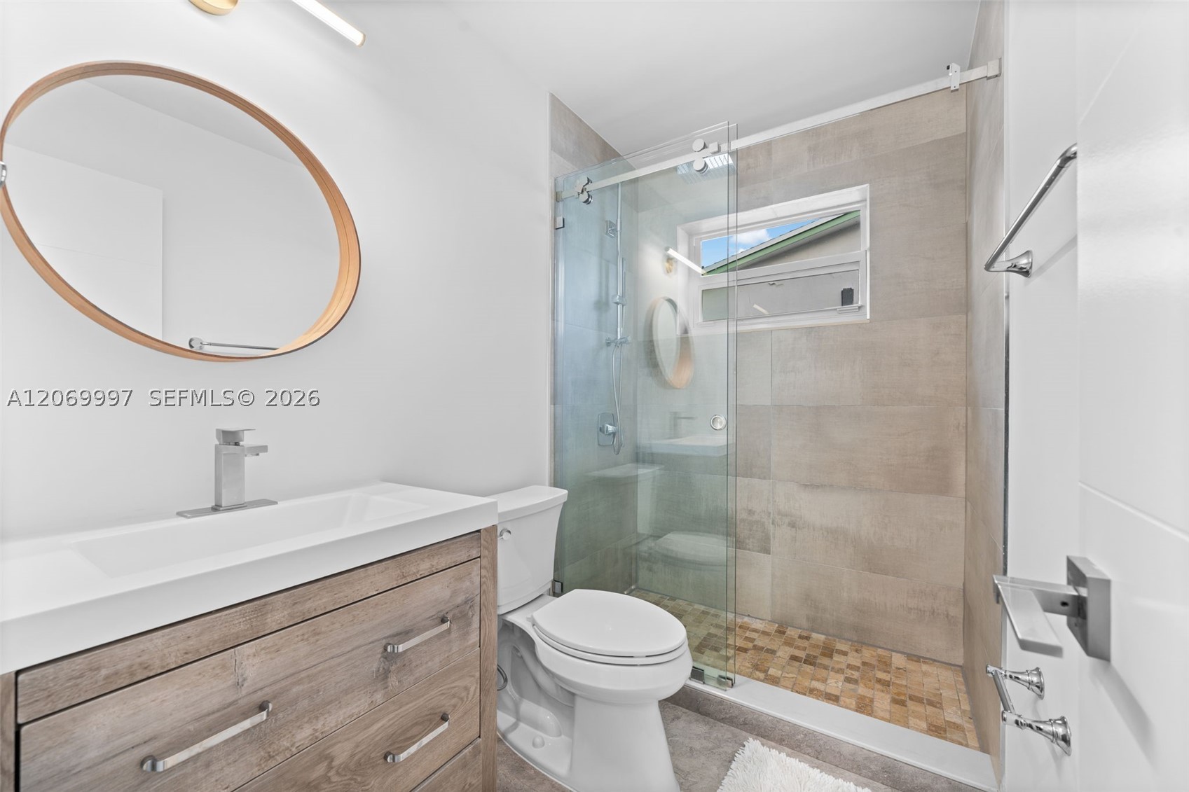 208 SE 4th Ter, Dania Beach FL 33004