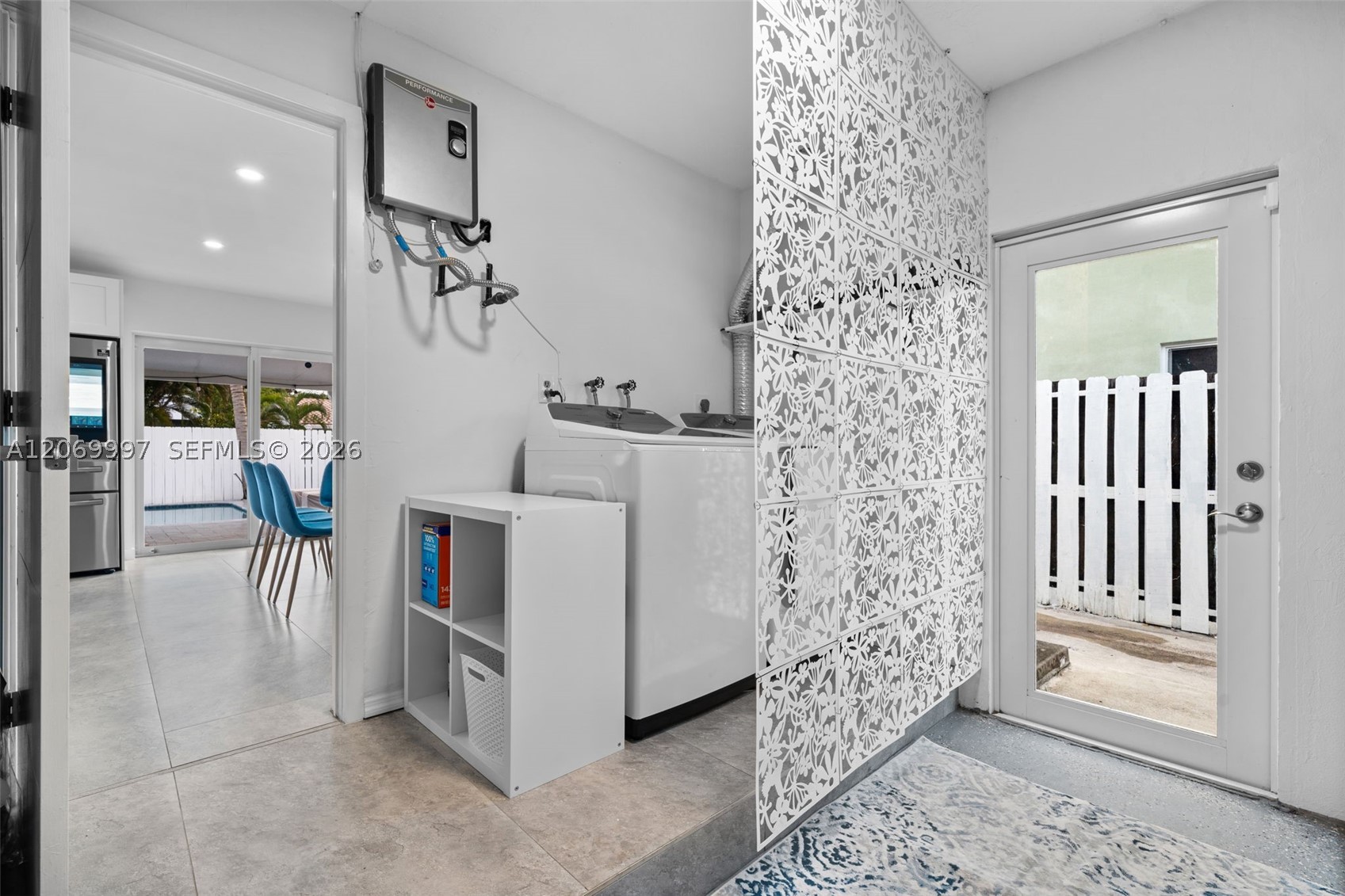 208 SE 4th Ter, Dania Beach FL 33004