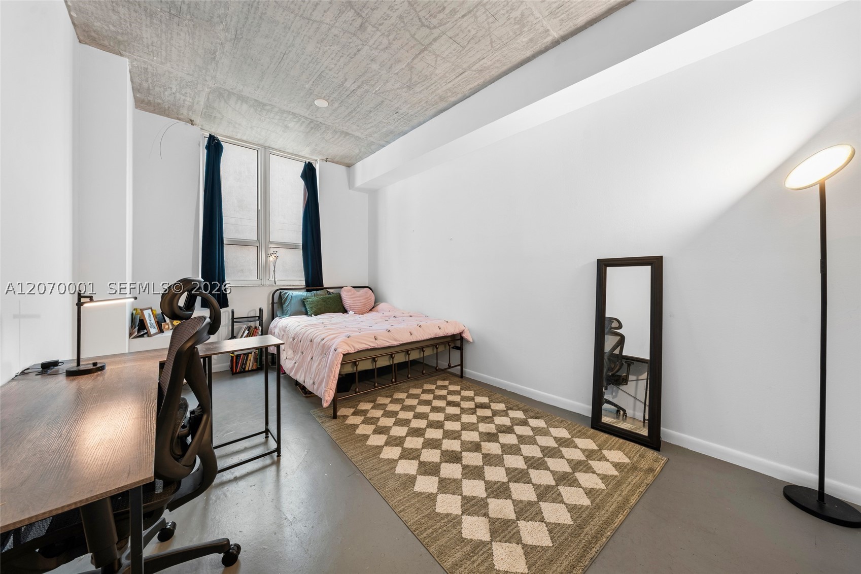 234 NE 3rd St #602, Miami FL 33132